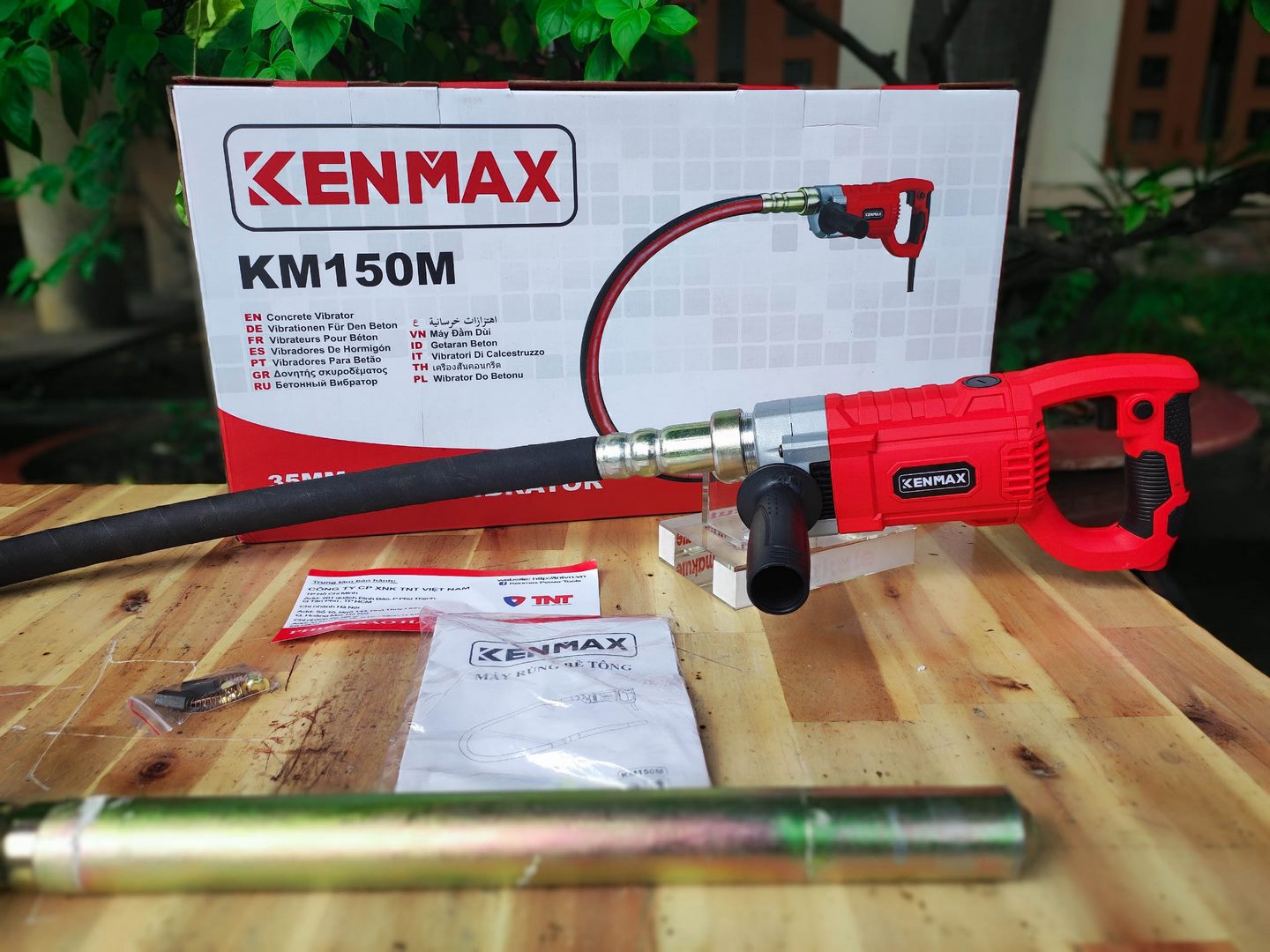 Máy đầm dùi KENMAX | KM150M