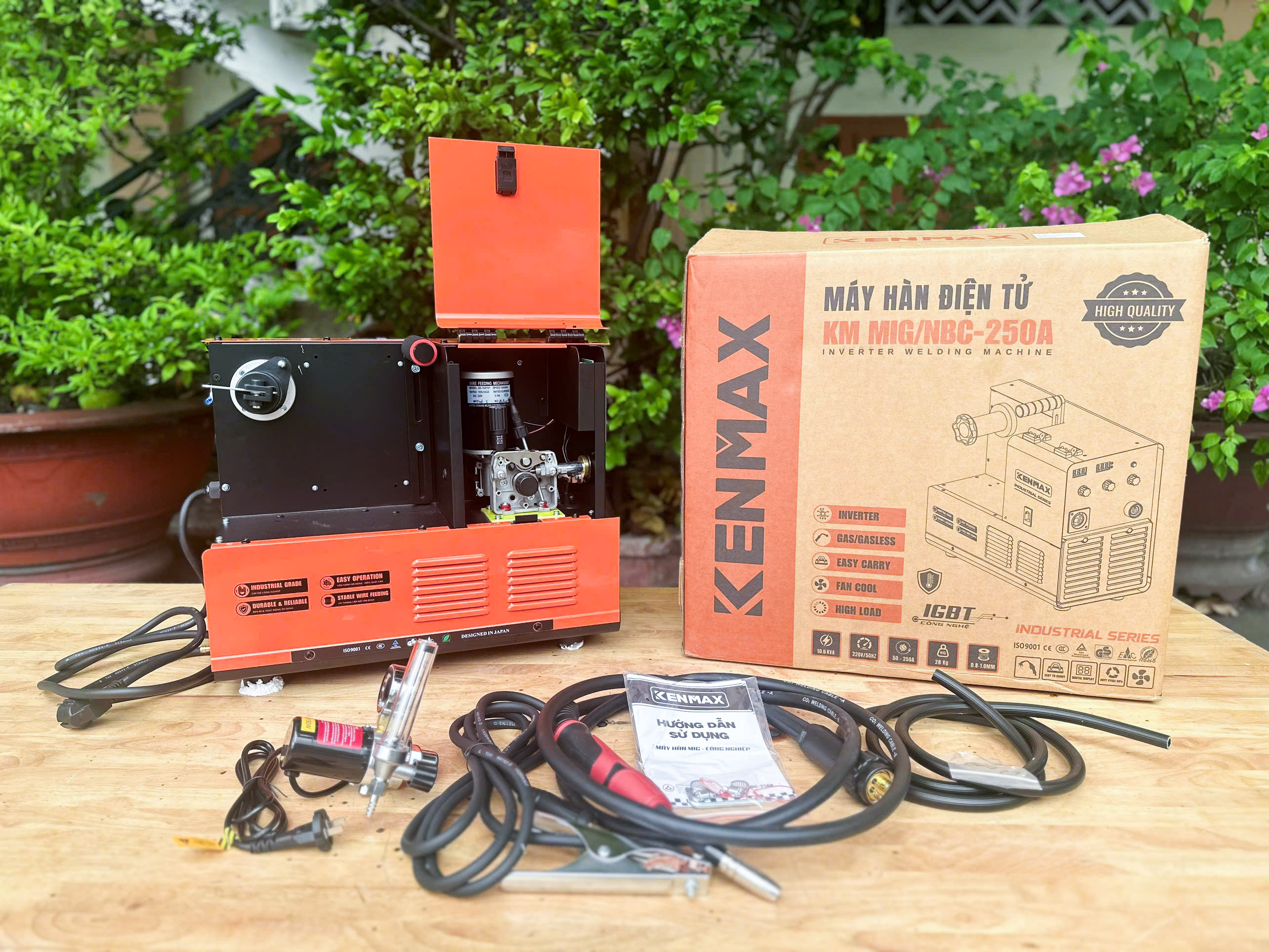 MÁY HÀN MIG KENMAX KM MIG/NBC-250A (INDUSTRIAL SERIES)