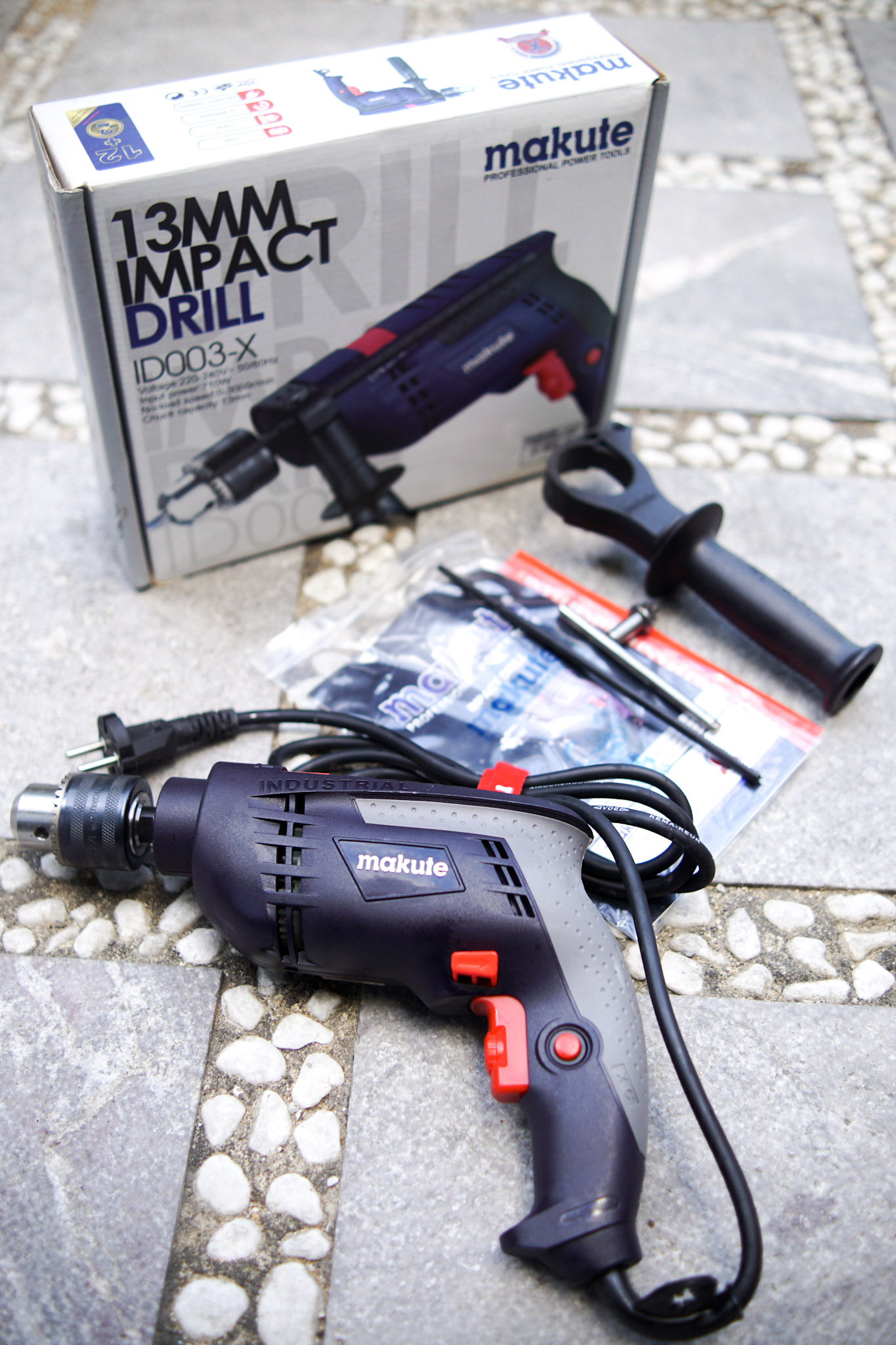Máy khoan động lực Makute ID003-X