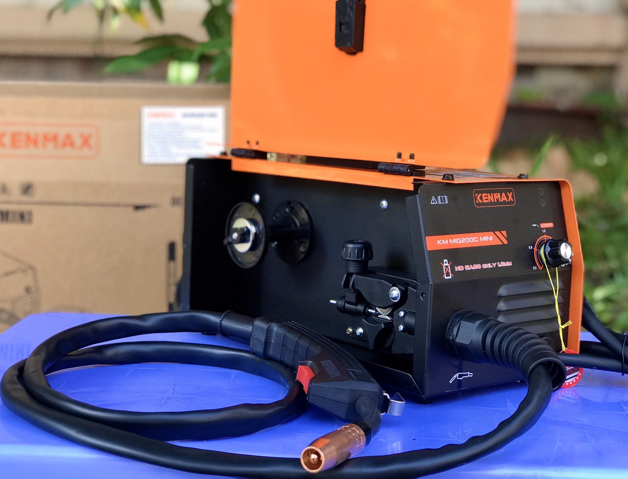 Máy hàn MIG GIA ĐÌNH KENMAX | MIG-200C MINI