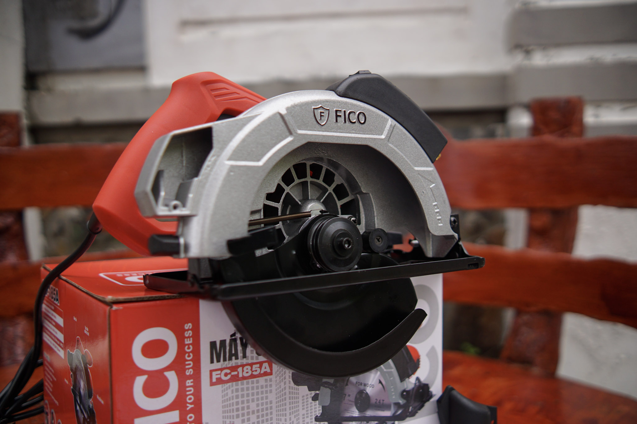 MÁY CƯA GỖ FICO FC-185A