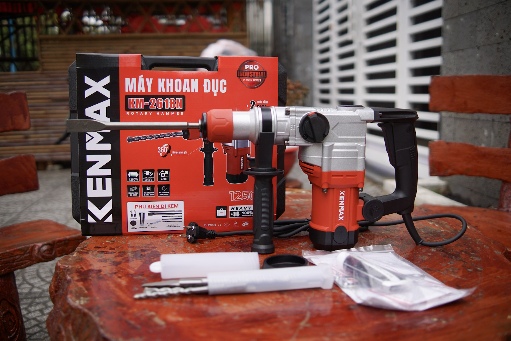 MÁY KHOAN ĐỤC KENMAX KM-2618N