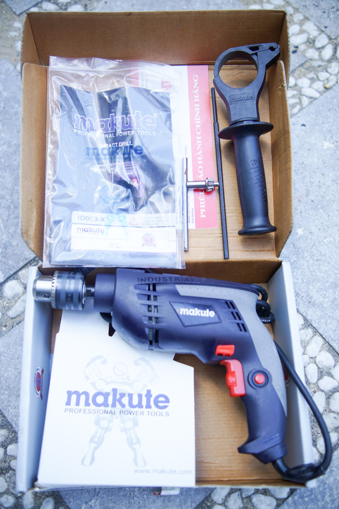 Máy khoan động lực Makute ID003-X