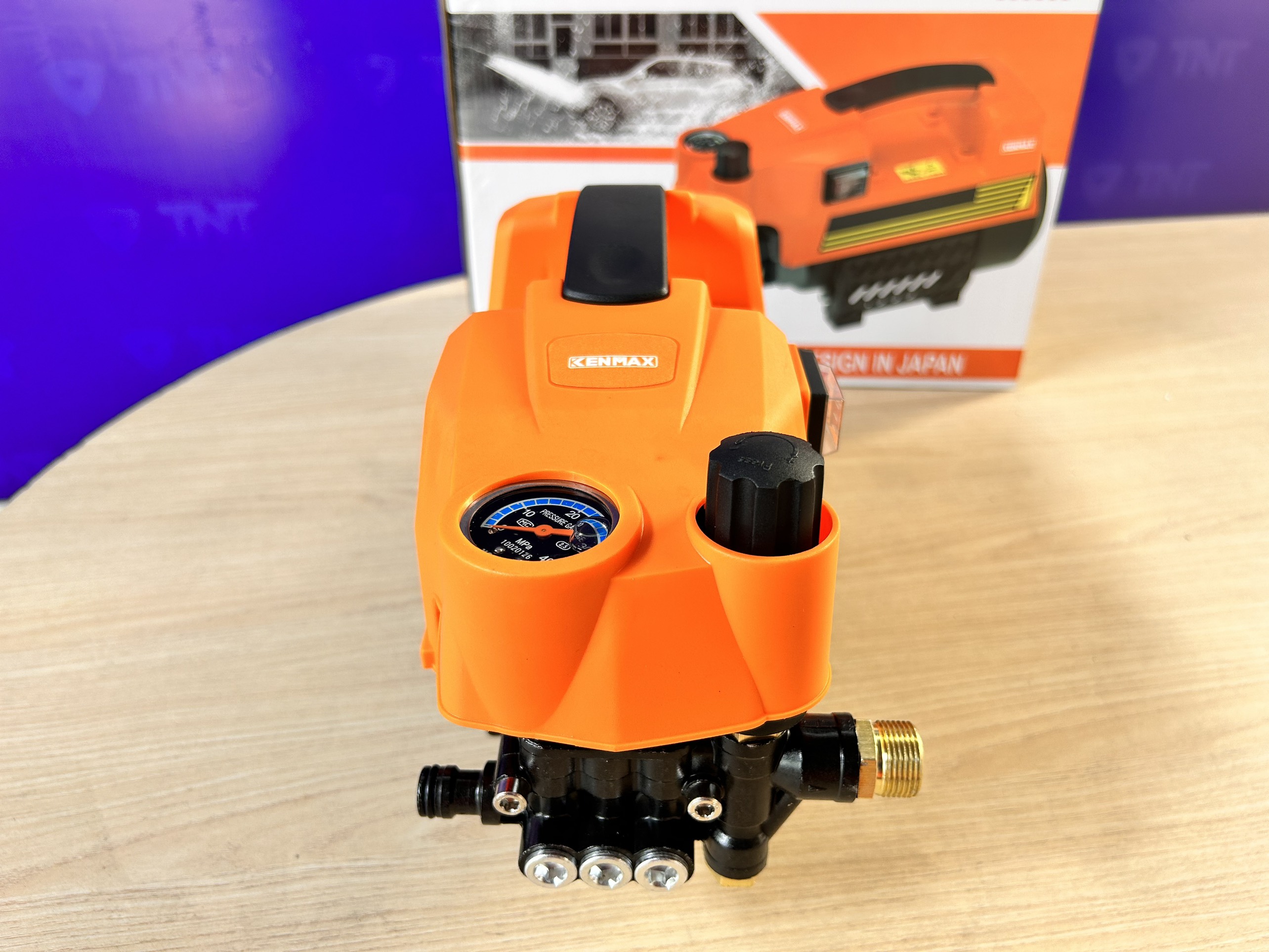 Máy xịt rửa xe cao cấp KENMAX | KM180