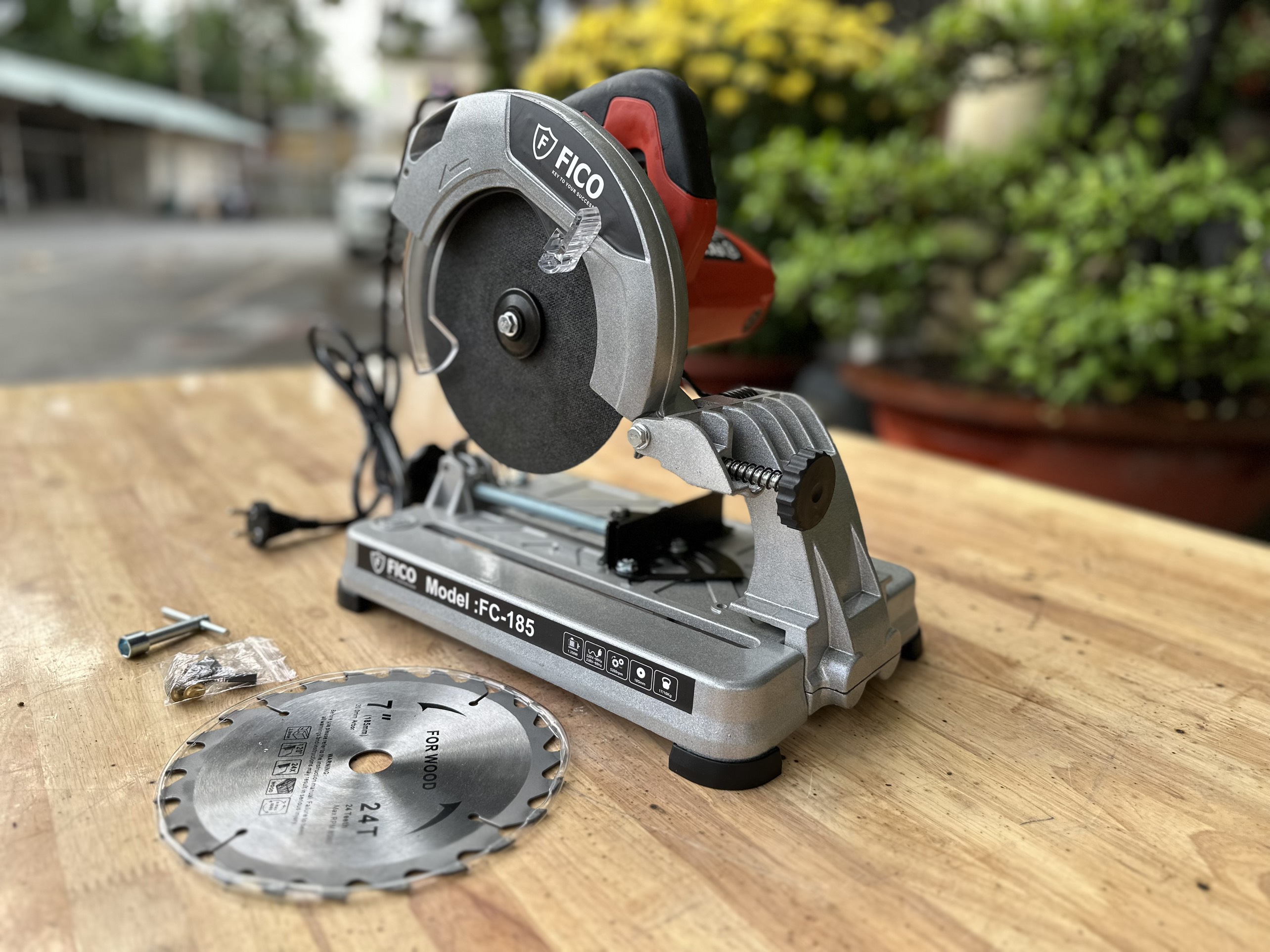 Máy cắt sắt đa năng ti trượt 185mm, FC-185