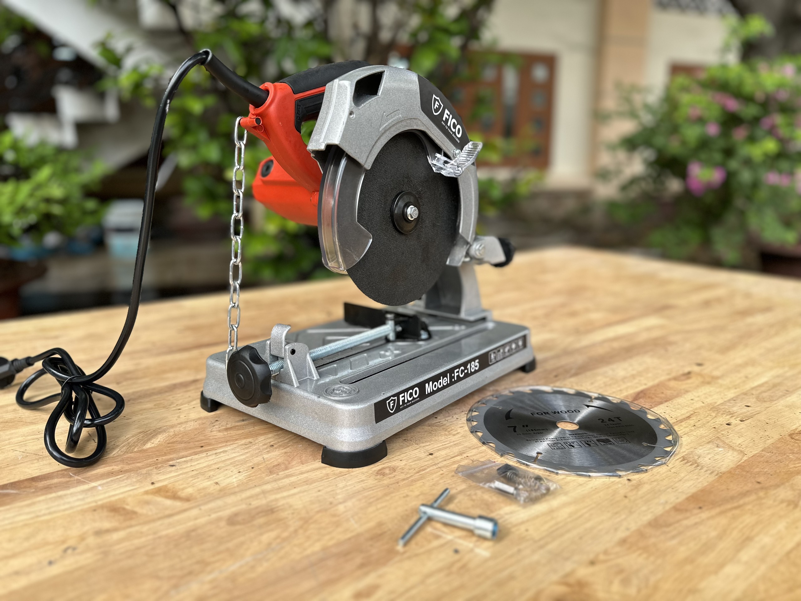 Máy cắt sắt đa năng ti trượt 185mm, FC-185