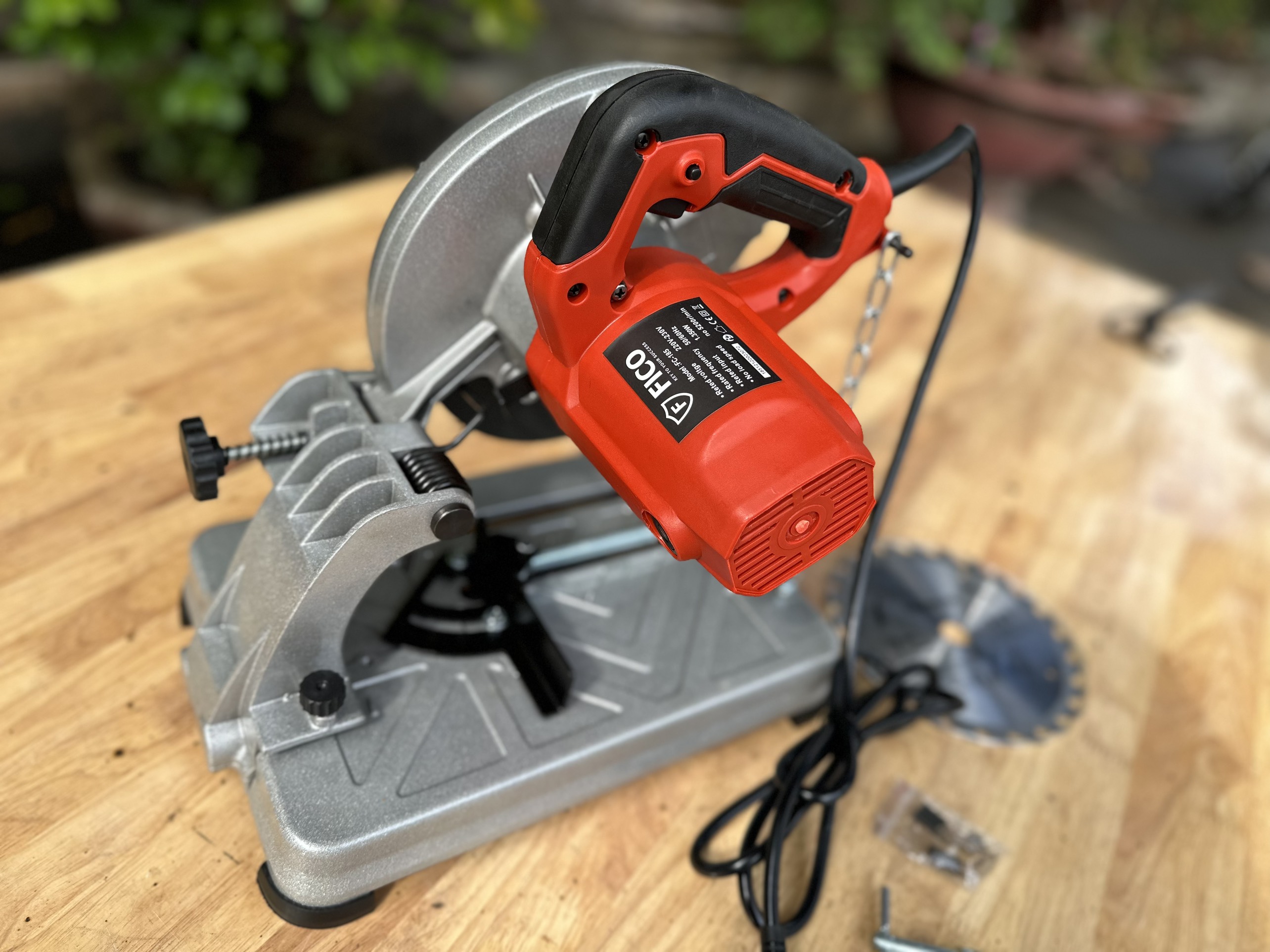 Máy cắt sắt đa năng ti trượt 185mm, FC-185