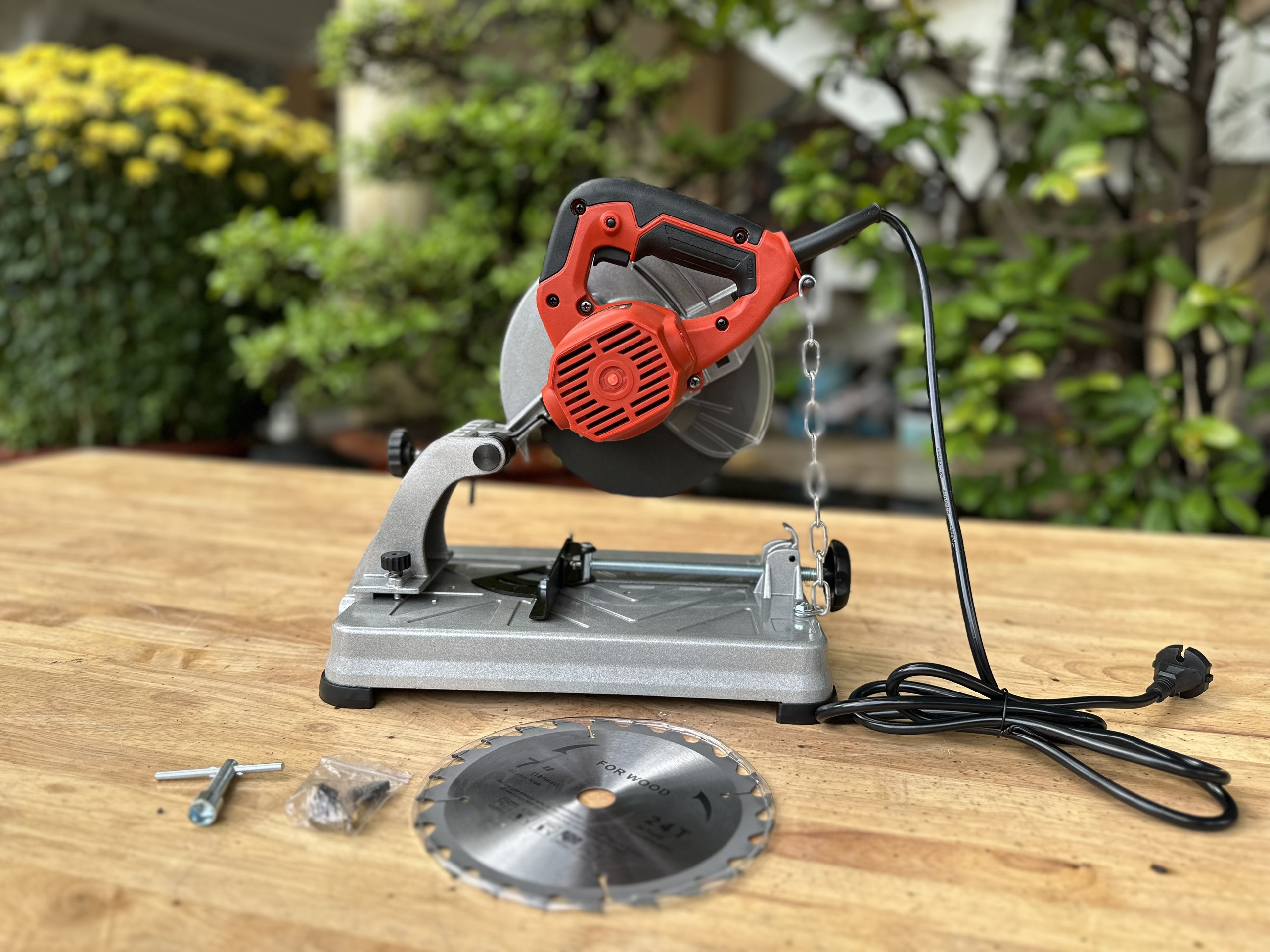 Máy cắt sắt đa năng ti trượt 185mm, FC-185