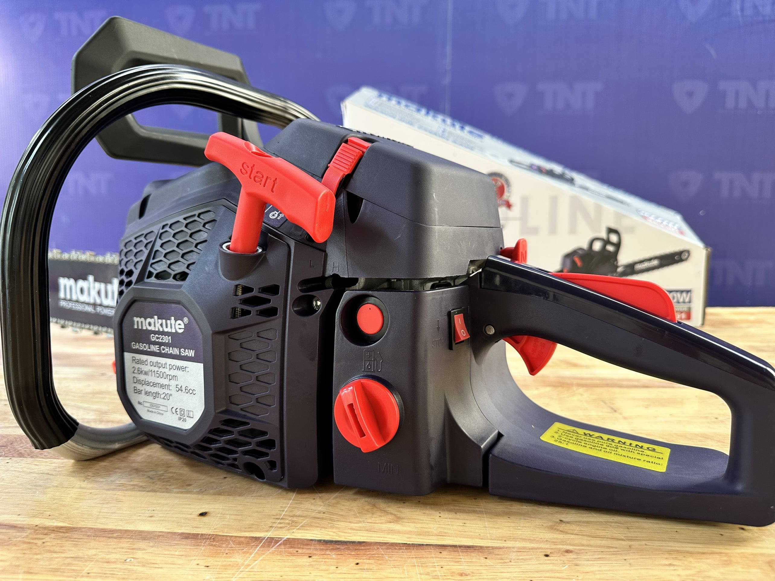 Máy cưa xích xăng GC2301