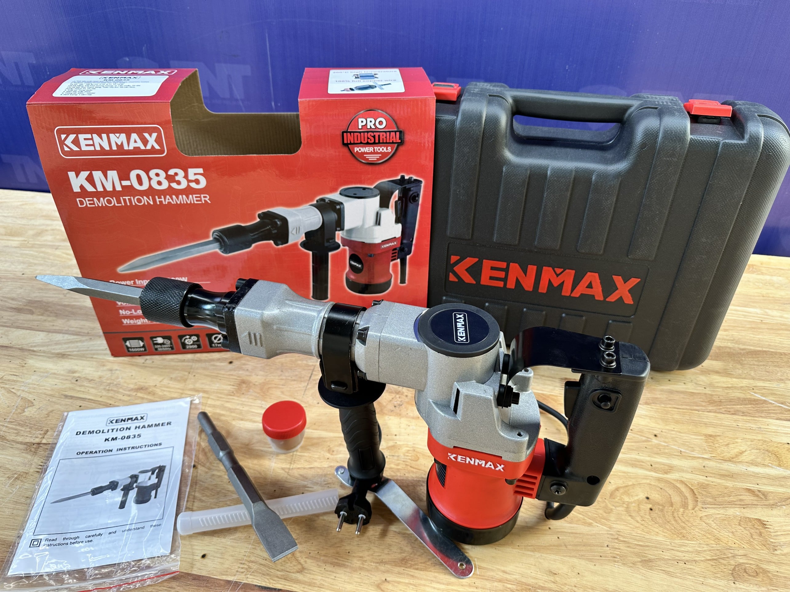 Máy đục 17 ly KM-0835