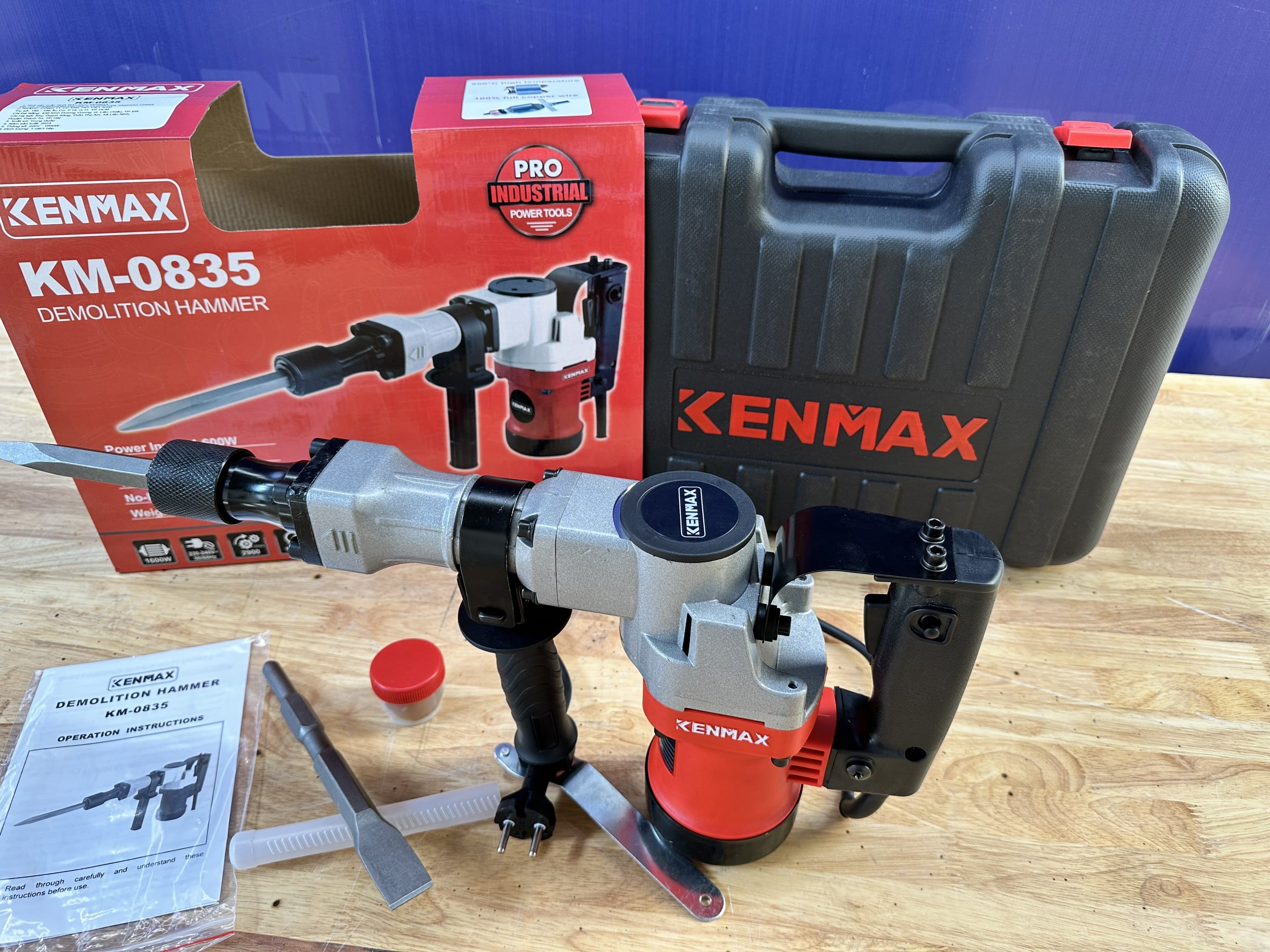 Máy đục 17 ly KM-0835