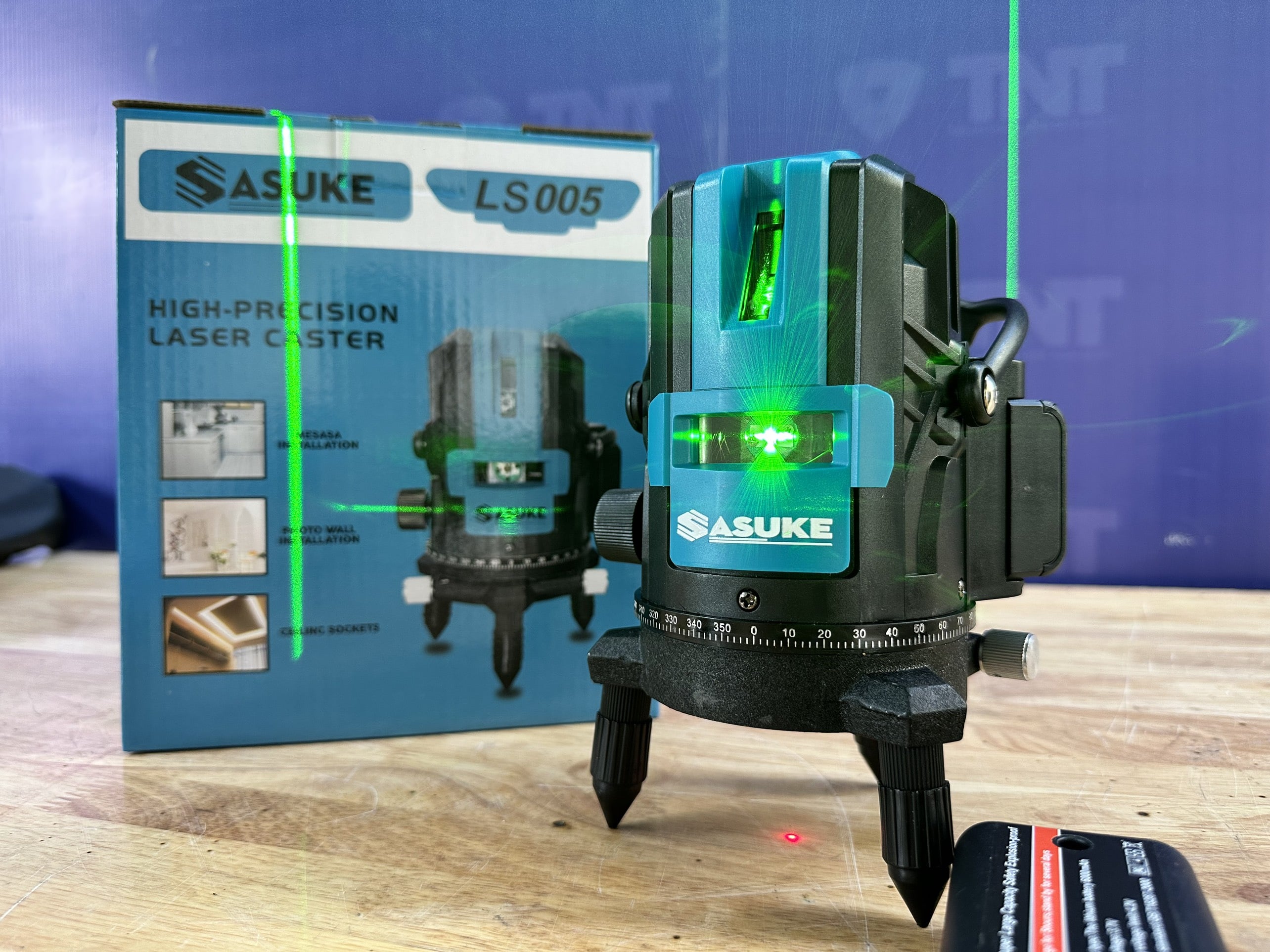 Máy cân bằng laser LS005