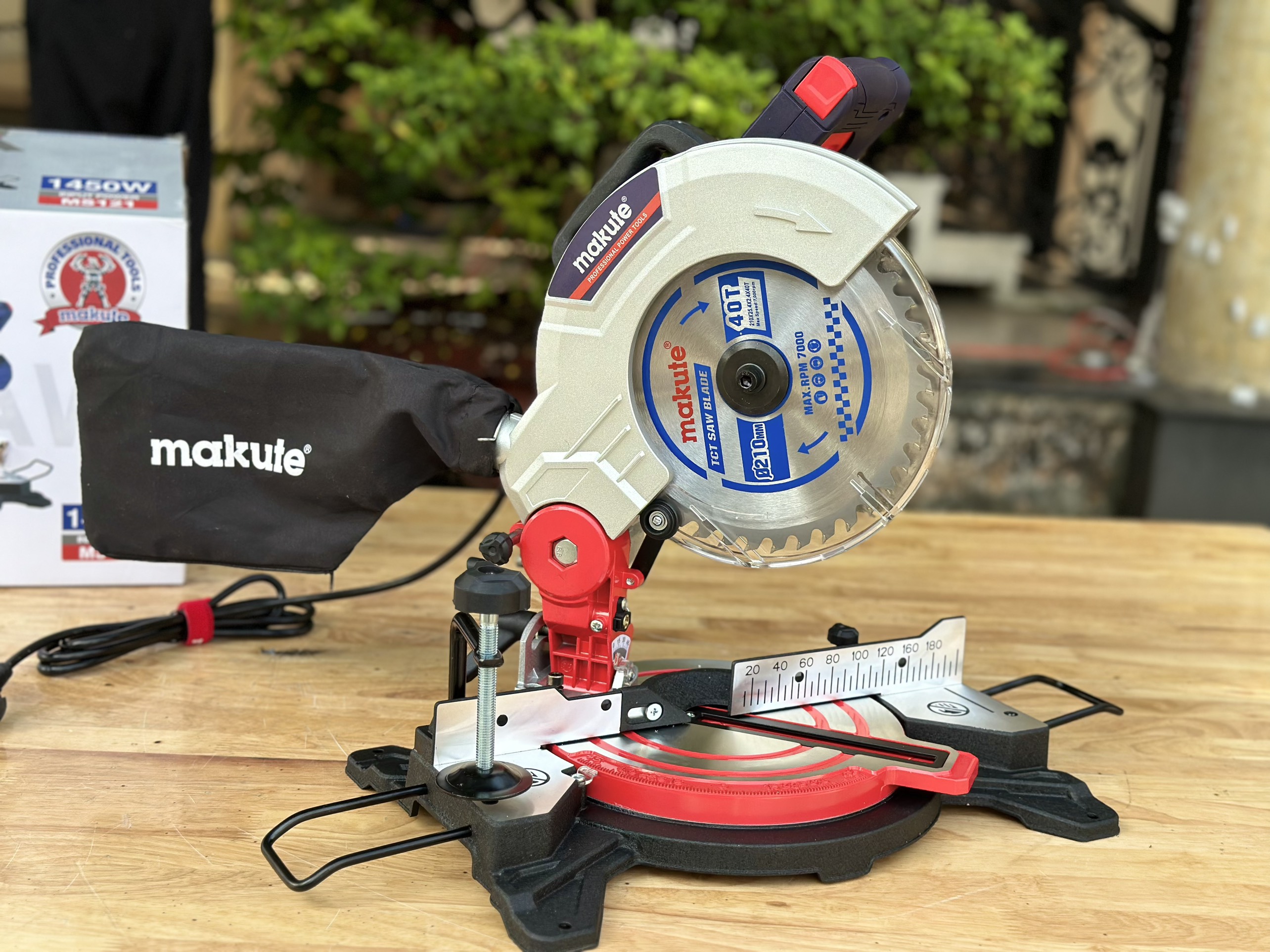 Máy cắt nhôm MS121 210mm