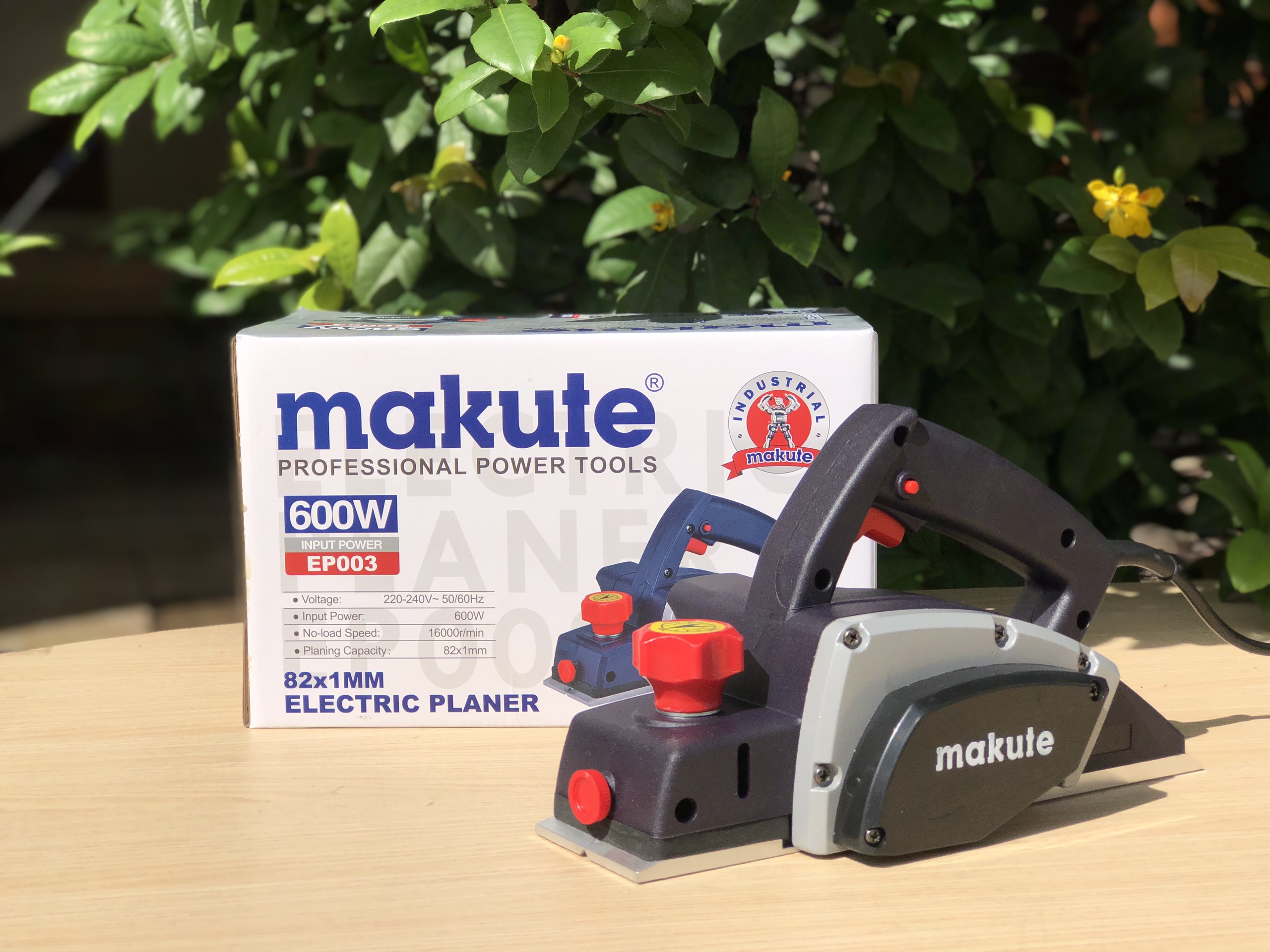 Máy bào gỗ EP003