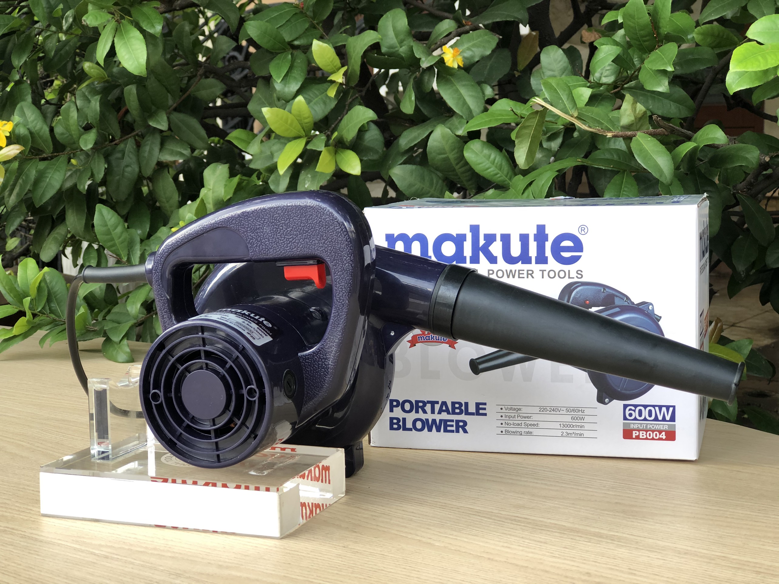 Máy thổi bụi PB004