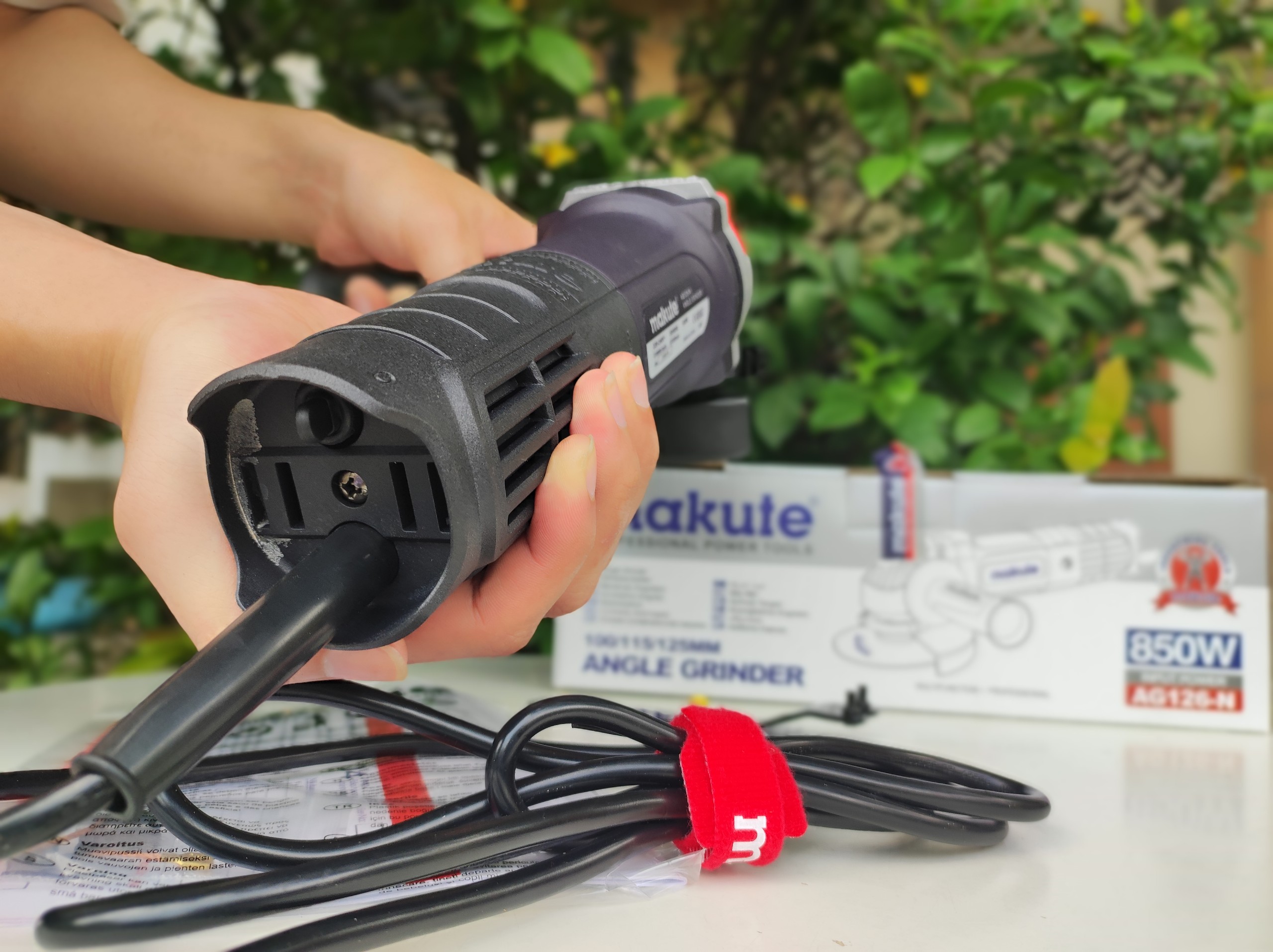 Máy mài (công tắc đuôi) AG126