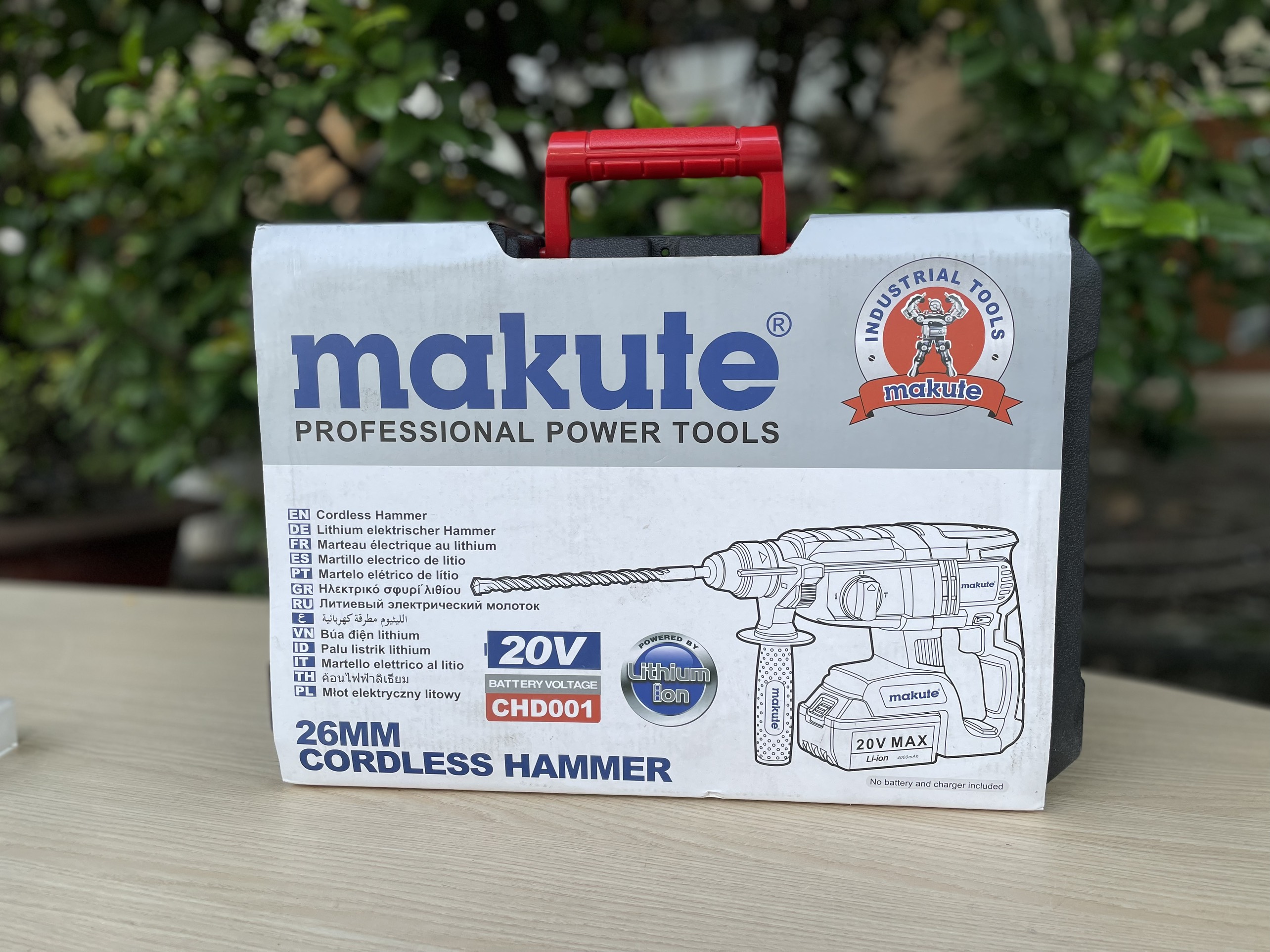 Máy khoan búa dùng  pin CHD001(20V)