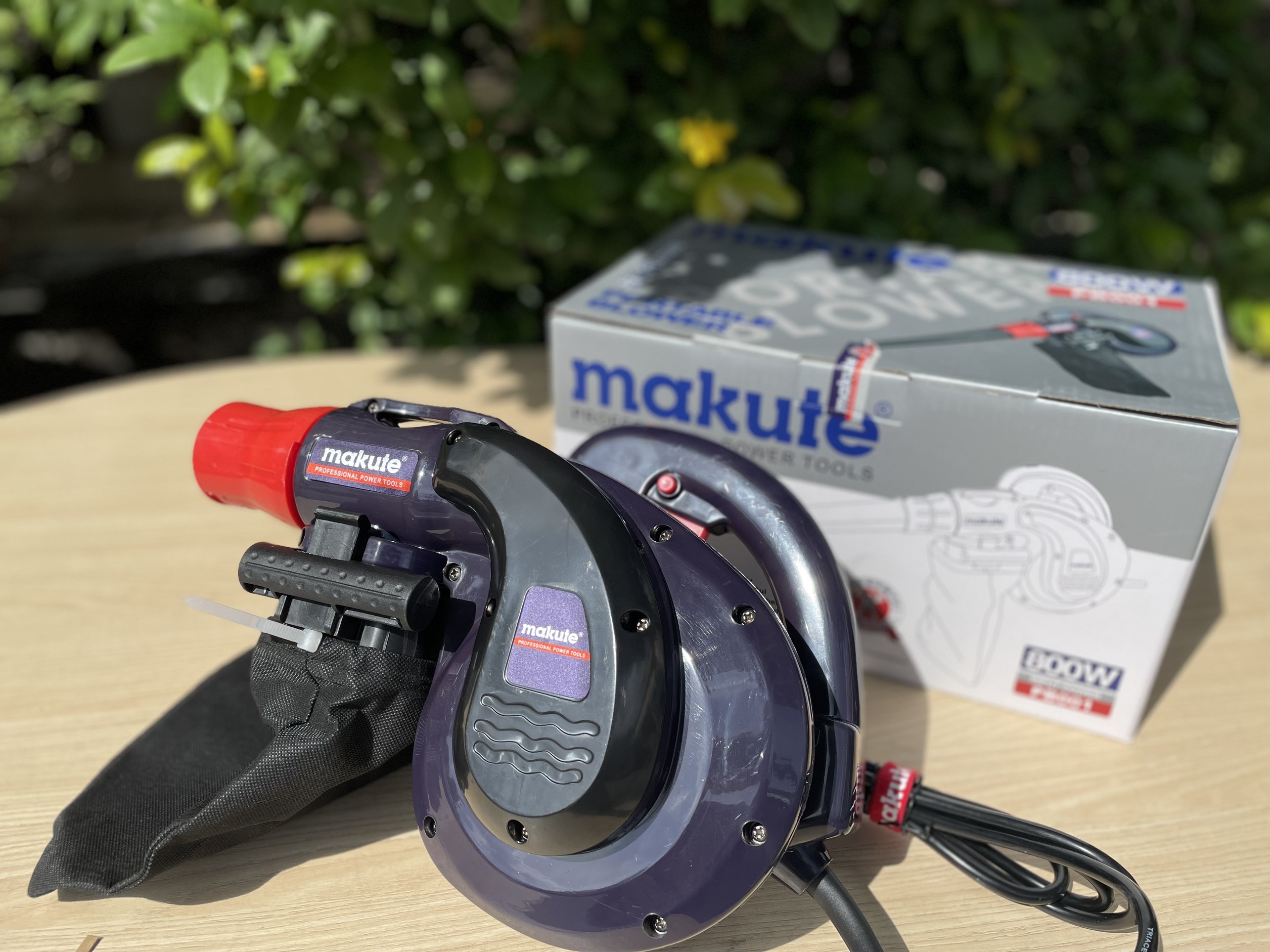 Máy thổi bụi PB001