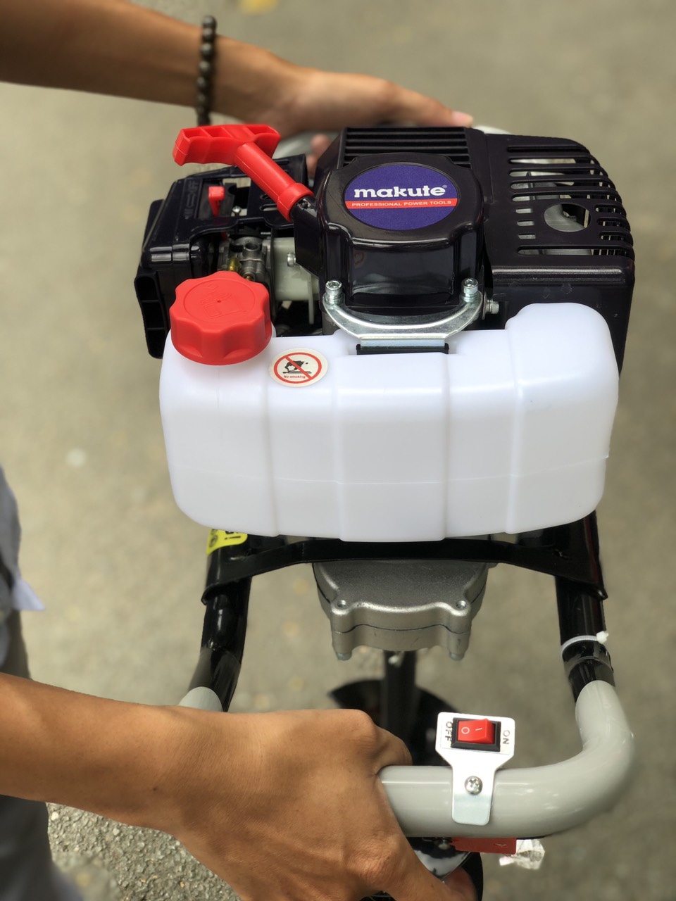 Máy Khoan đất EA52 + MŨI  ĐÔI 150MM