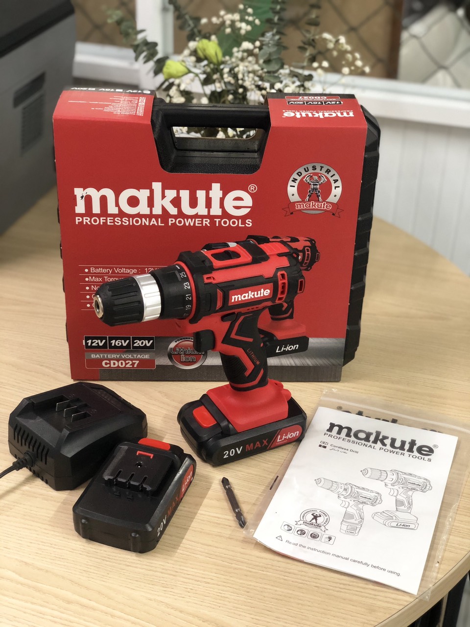 Máy khoan pin LI-ION CD027 RED (CD127) (12V)