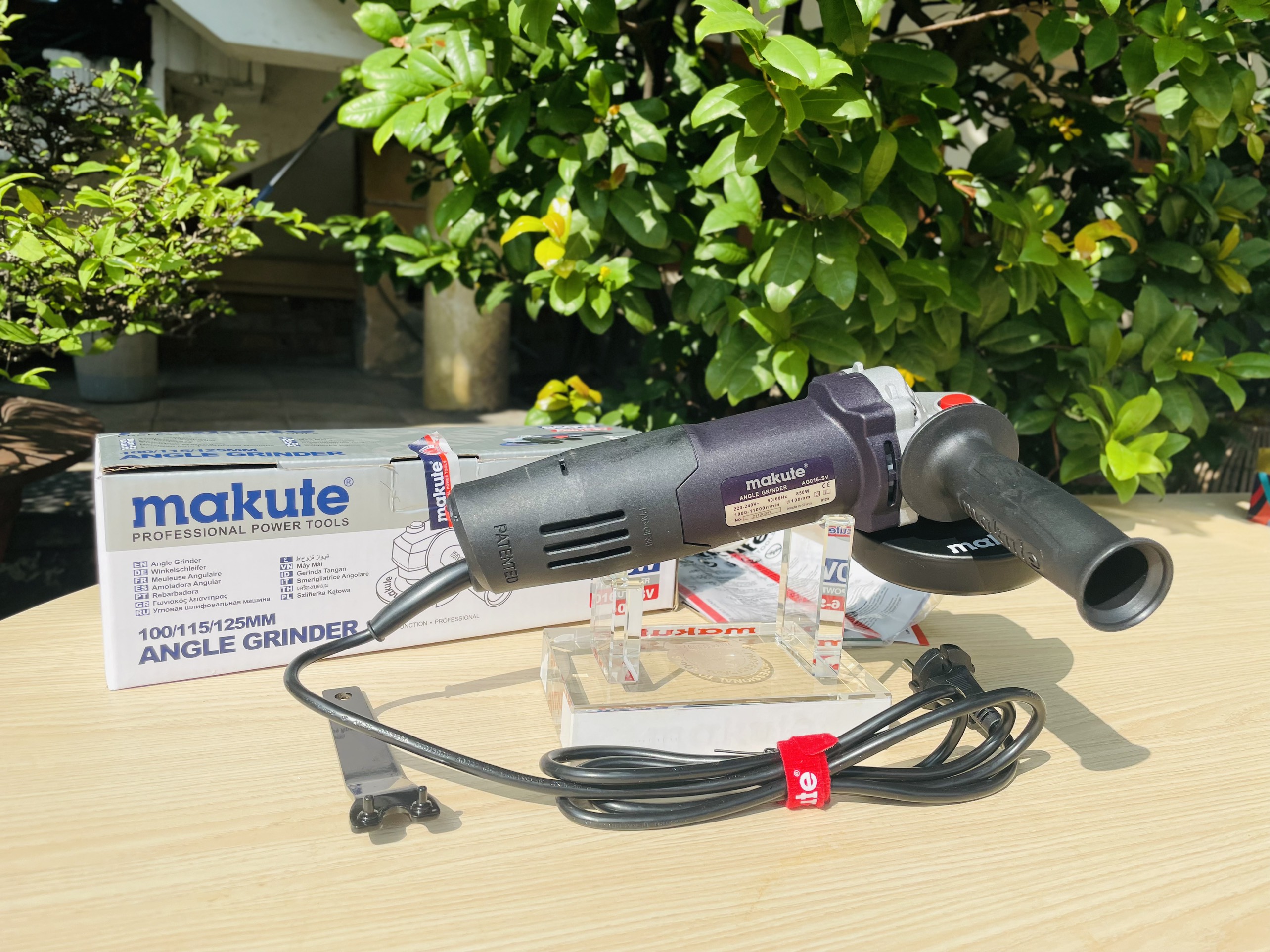 Máy mài (công tắc hông) AG126-SV (chỉnh tốc)