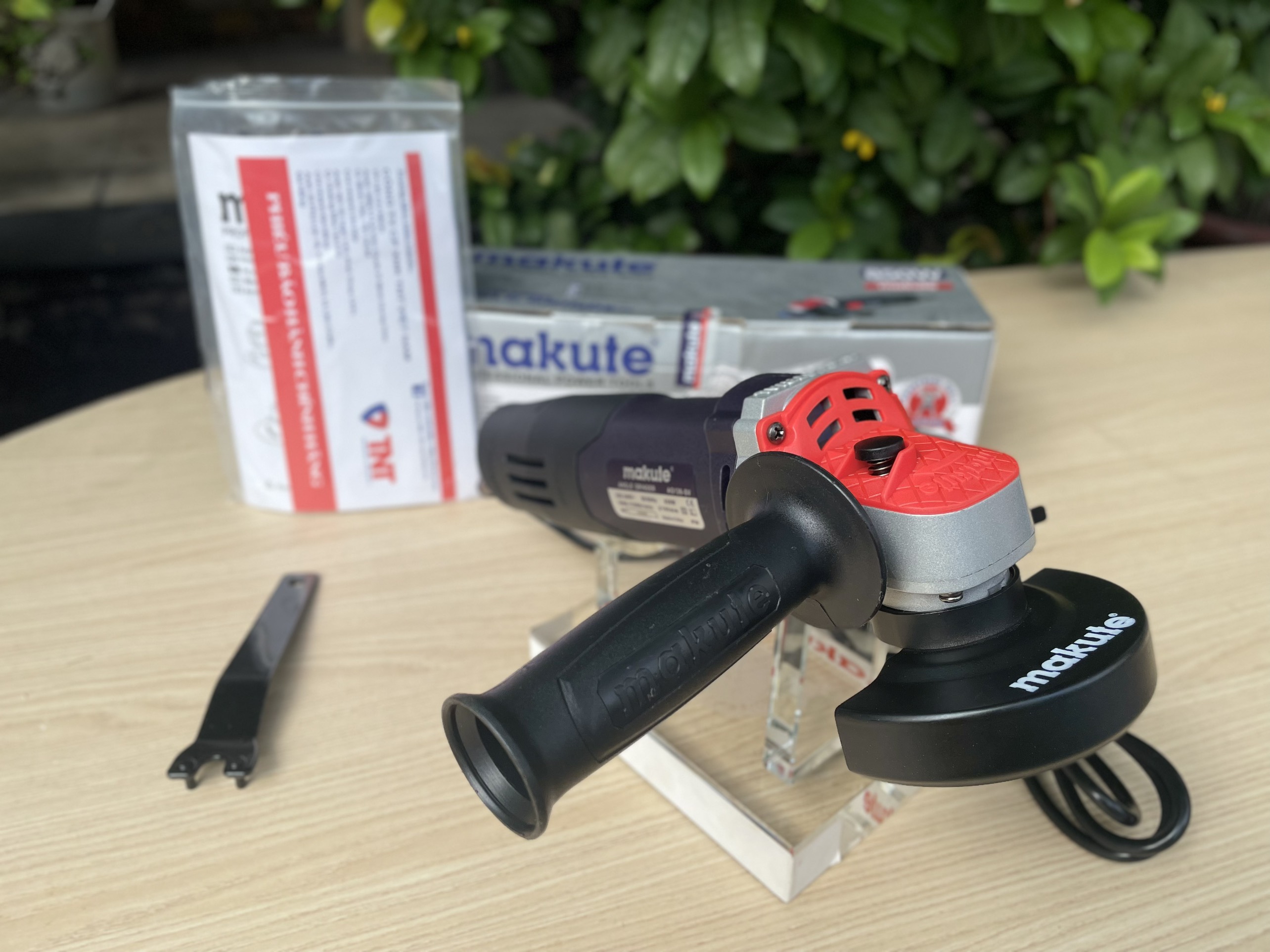 Máy mài (công tắc đuôi) AG126