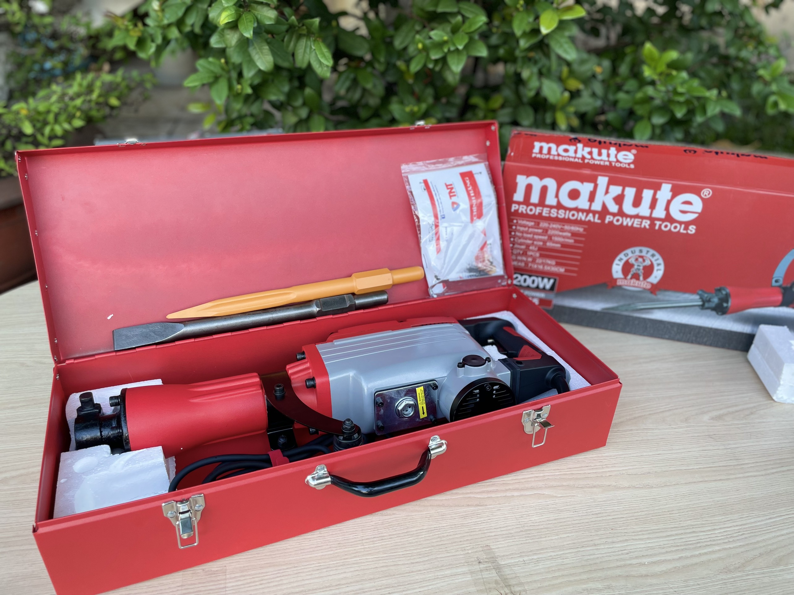 Máy đục (30ly) DH65 RED