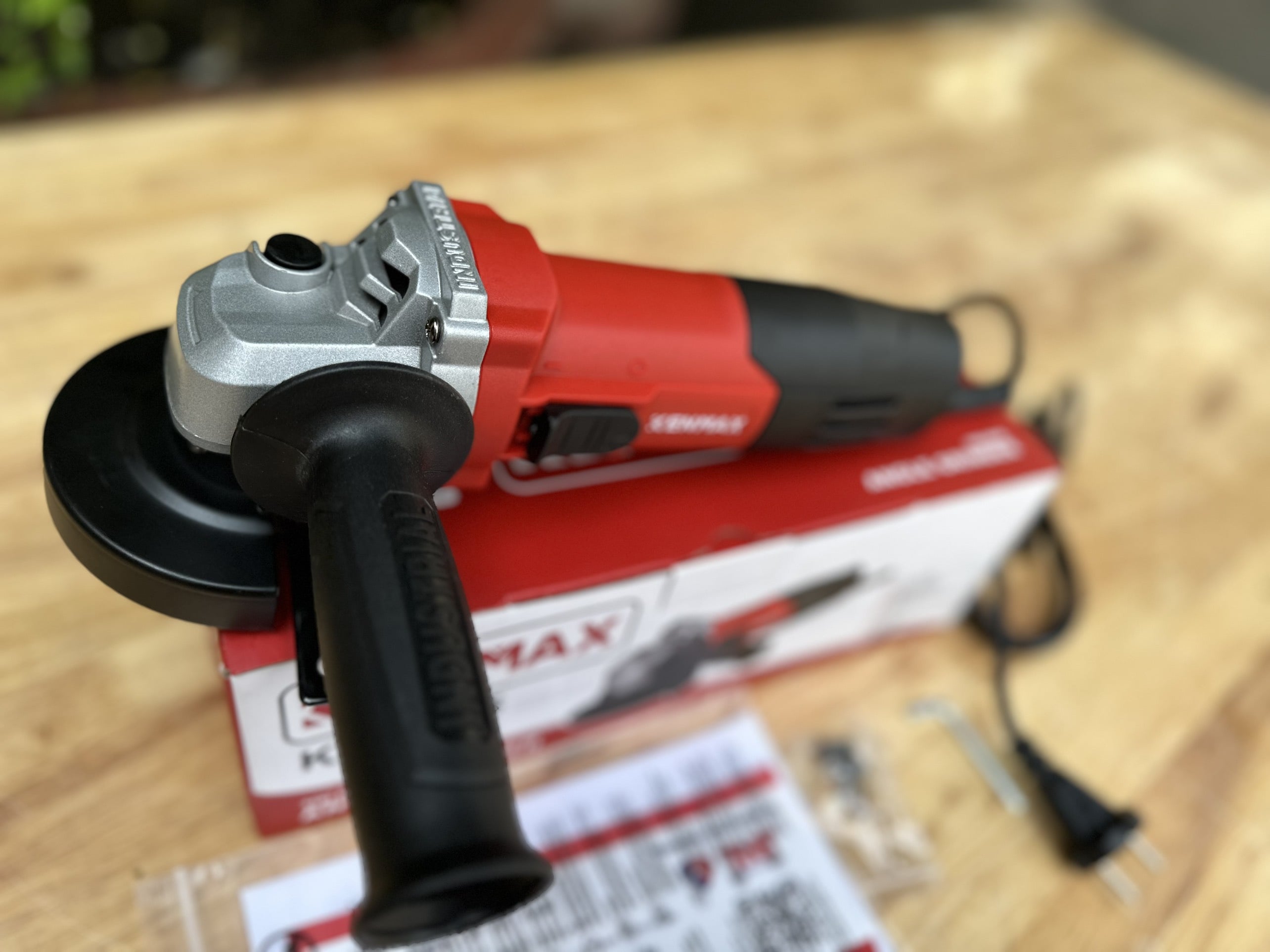 Máy mài tay ngắn công tắc hông KM126-S