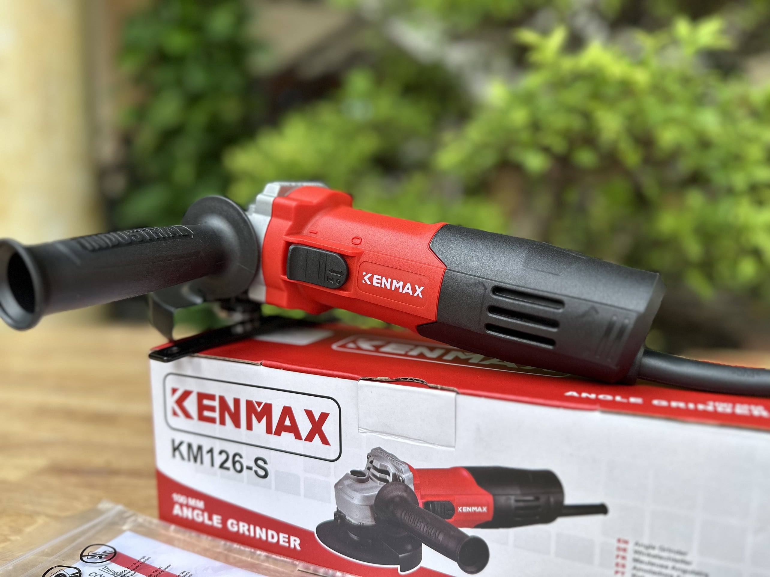 Máy mài tay ngắn công tắc hông KM126-S