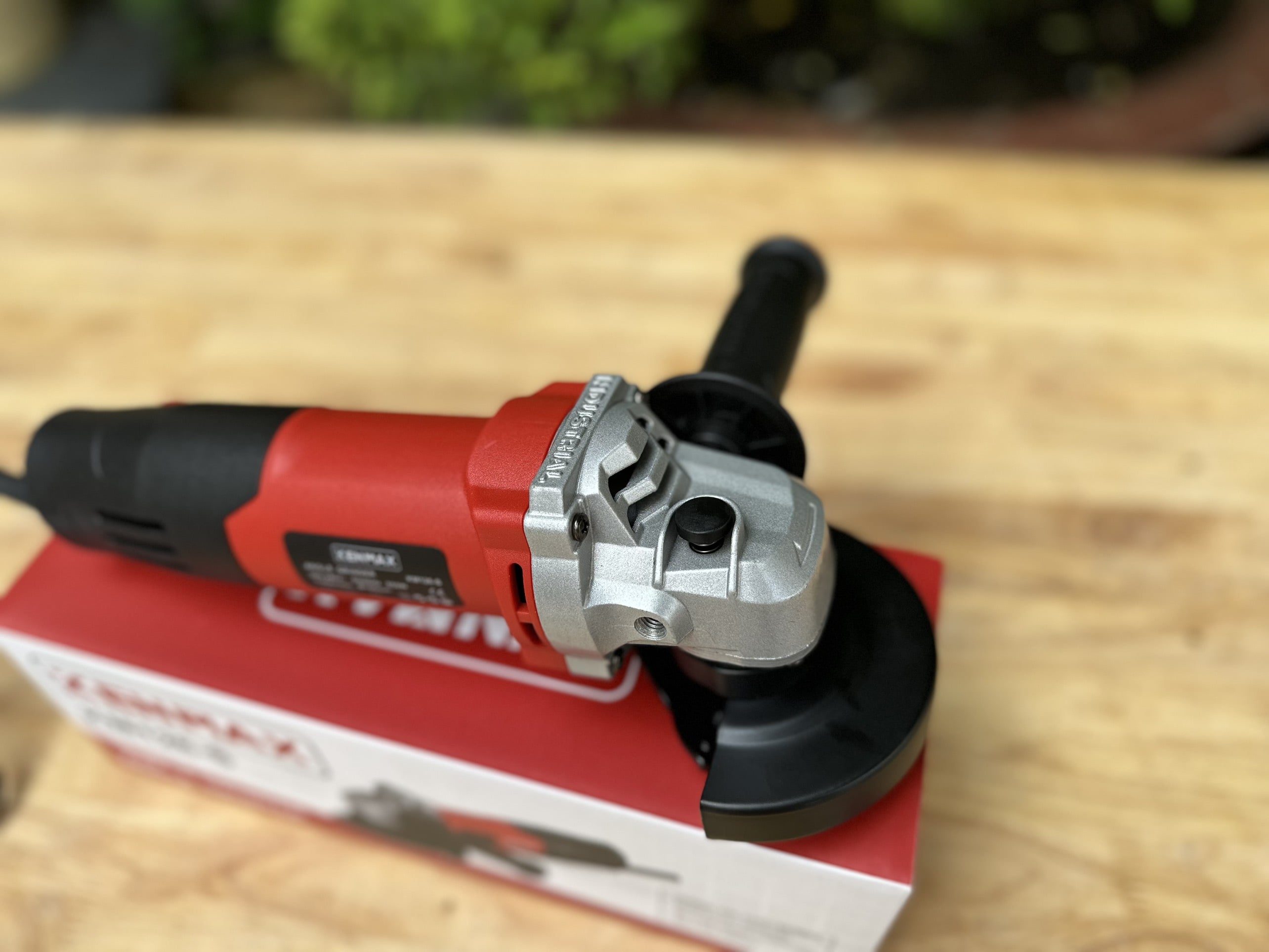 Máy mài tay ngắn công tắc hông KM126-S