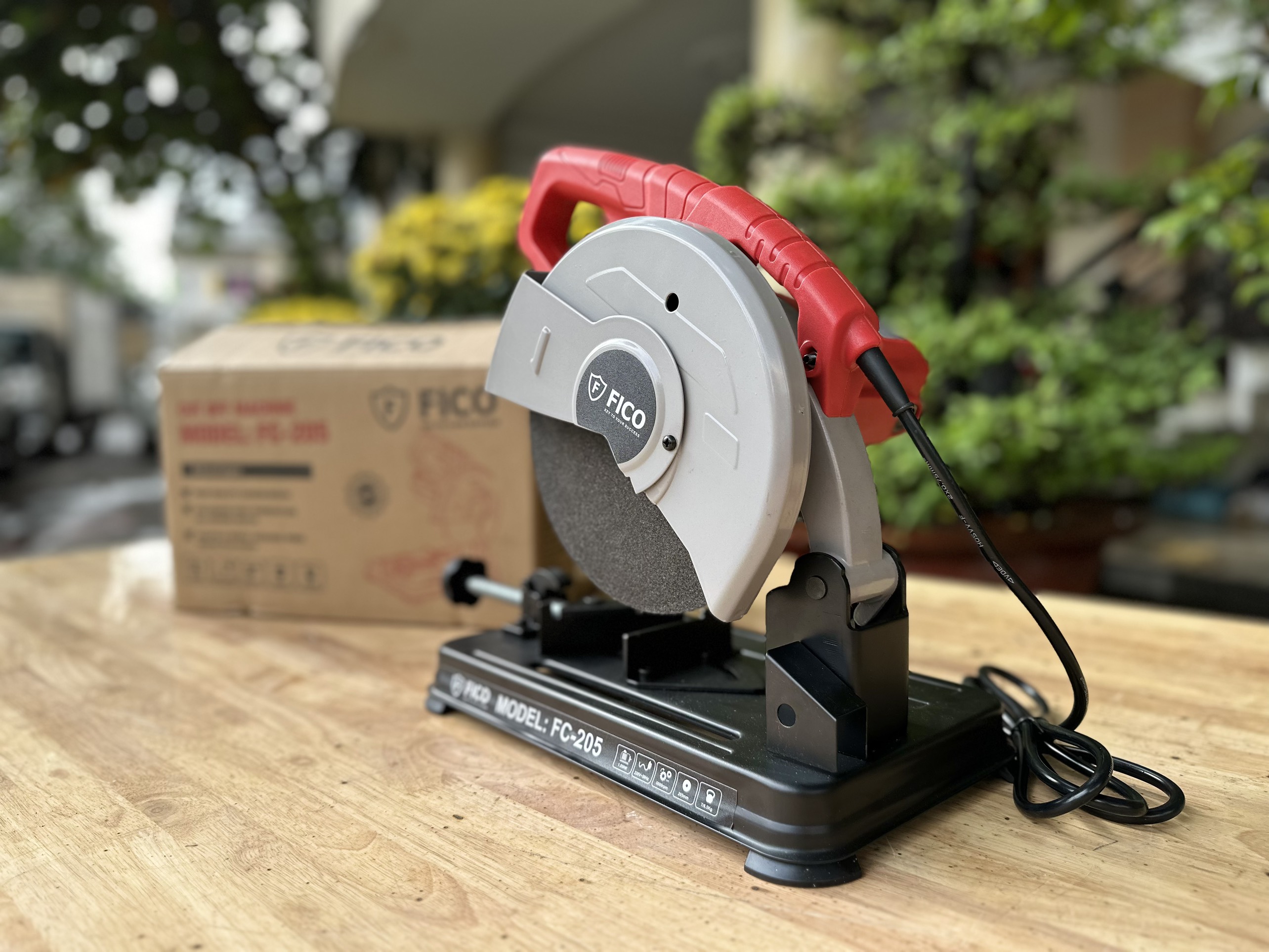 Máy cắt sắt 205mm FC-205