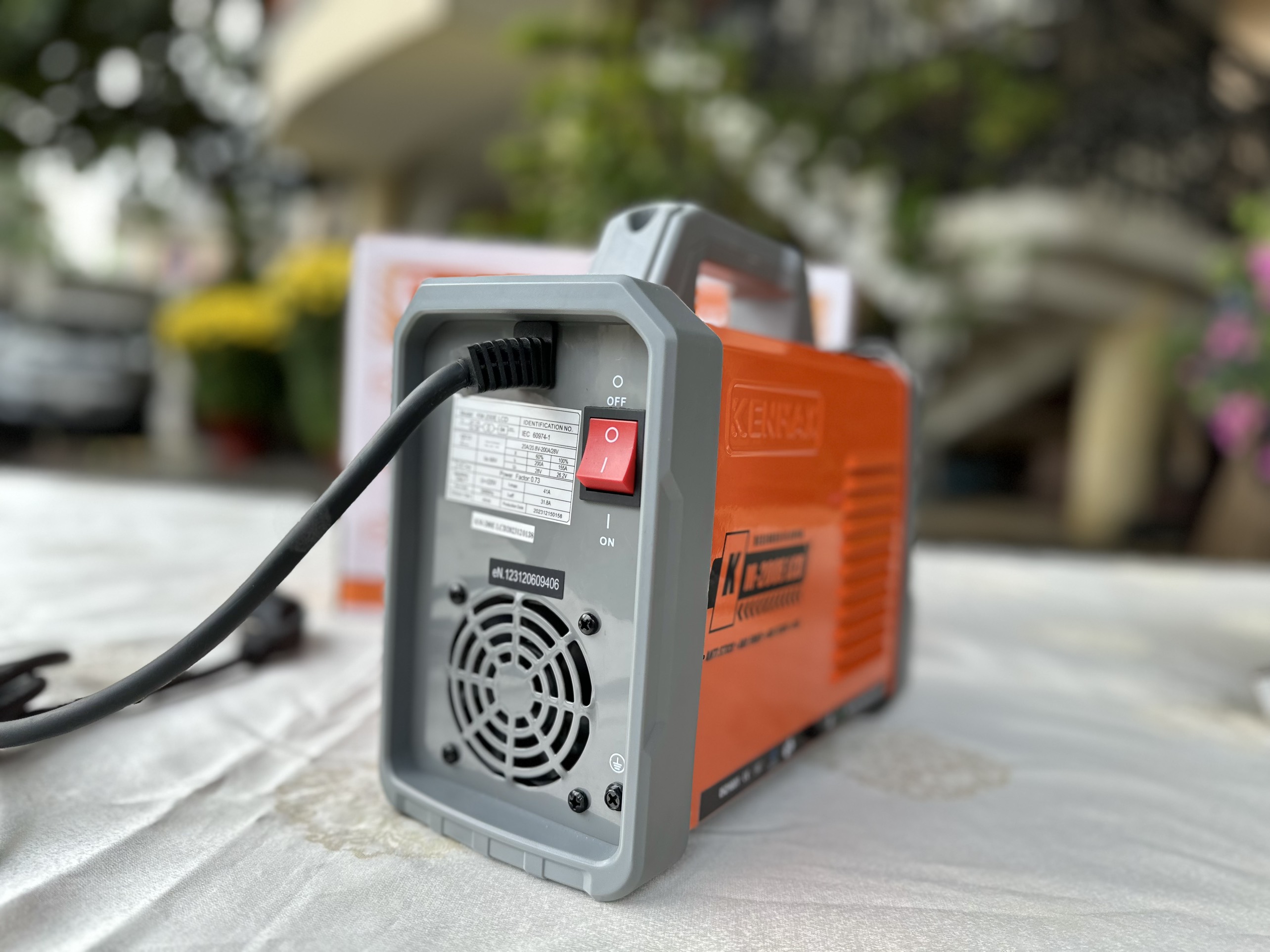 Máy hàn màn hình LED KM-200E LCD