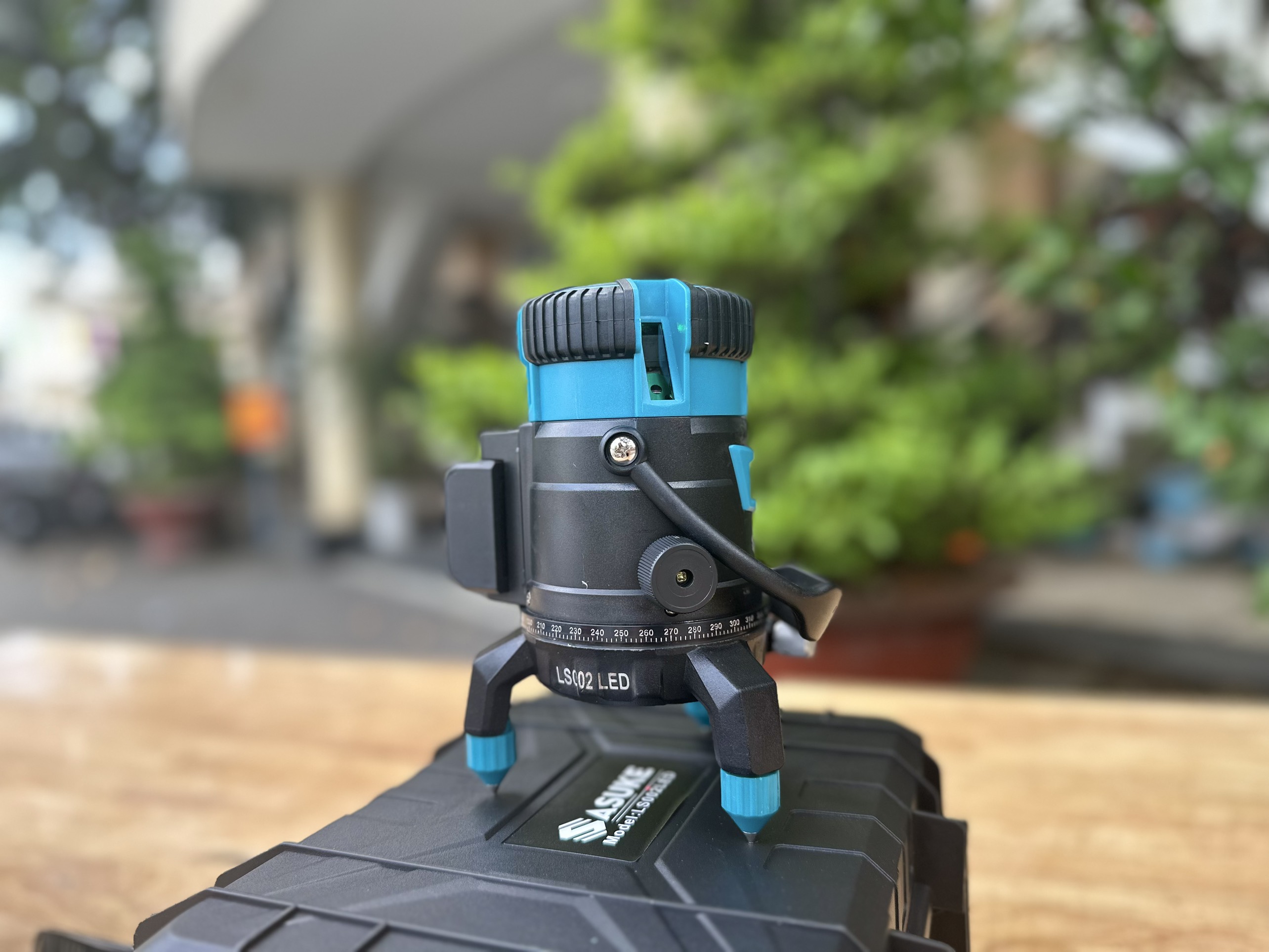 Máy cân mực Laser 5 tia siêu sáng LS002 LED