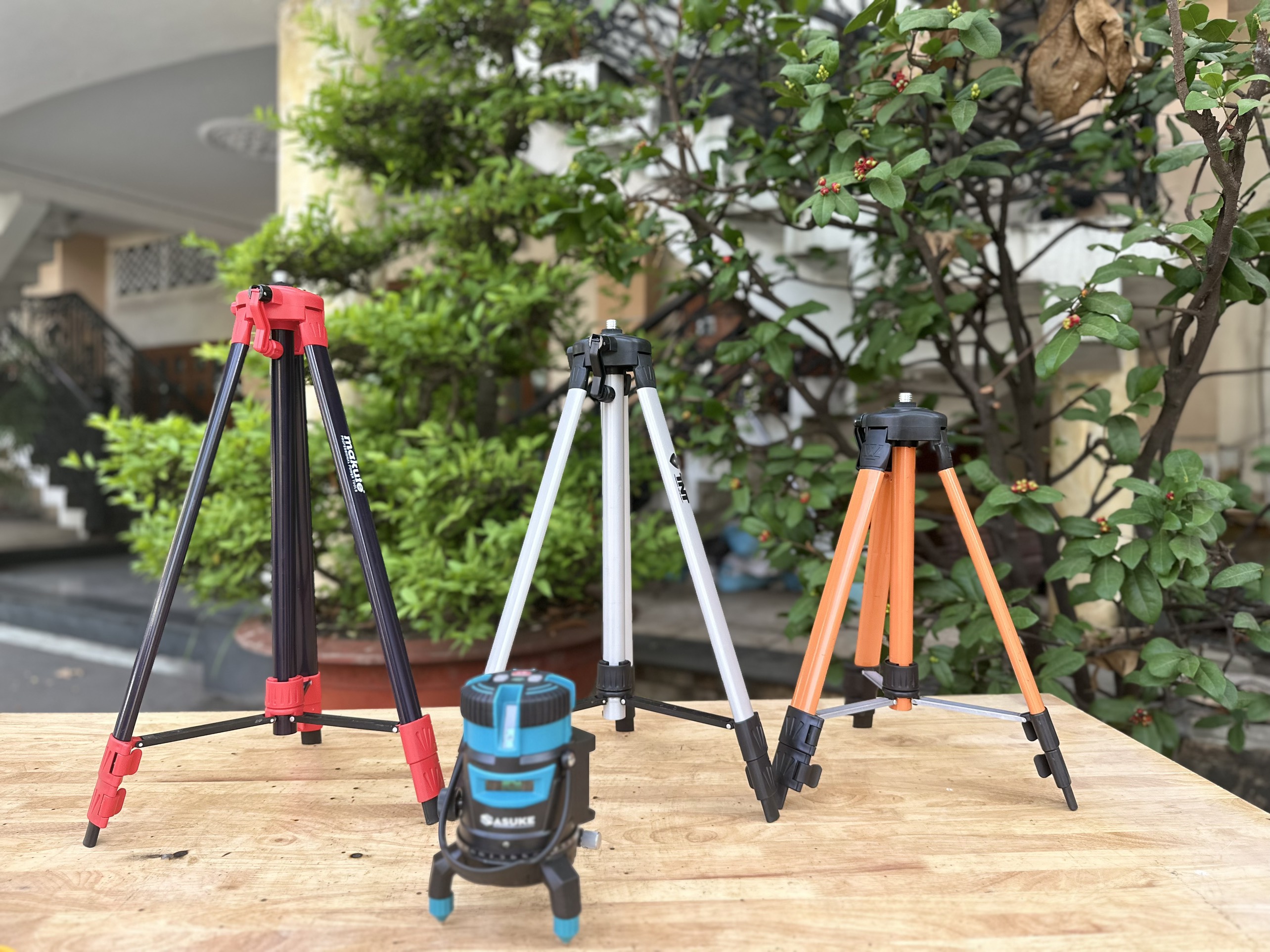 Máy cân mực Laser 5 tia siêu sáng LS002 LED