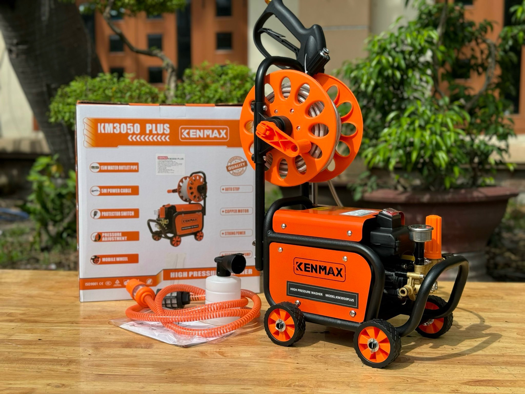 Máy xịt rửa cao cấp KM3050 PLUS