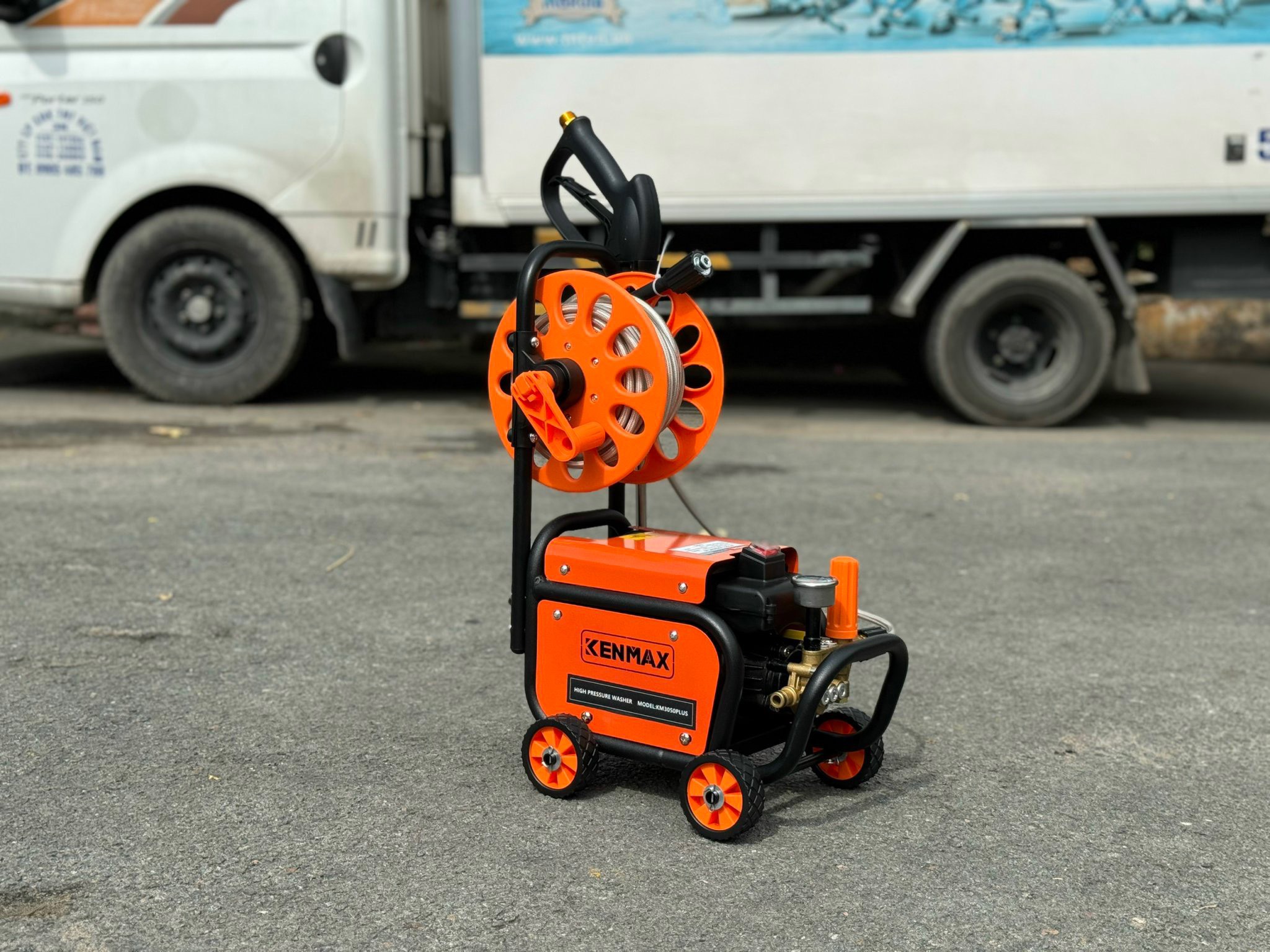 Máy xịt rửa cao cấp KM3050 PLUS