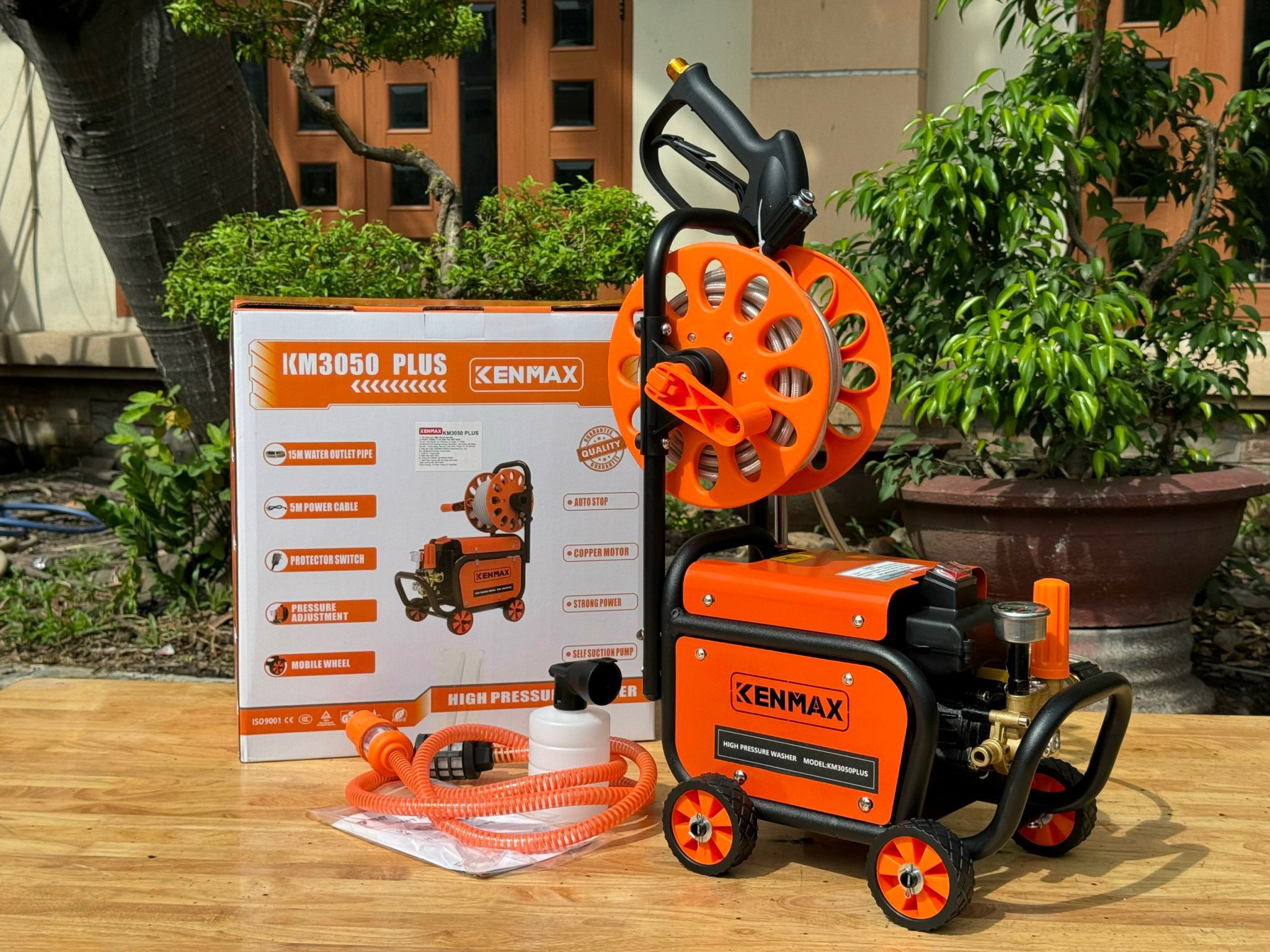 Máy xịt rửa cao cấp KM3050 PLUS