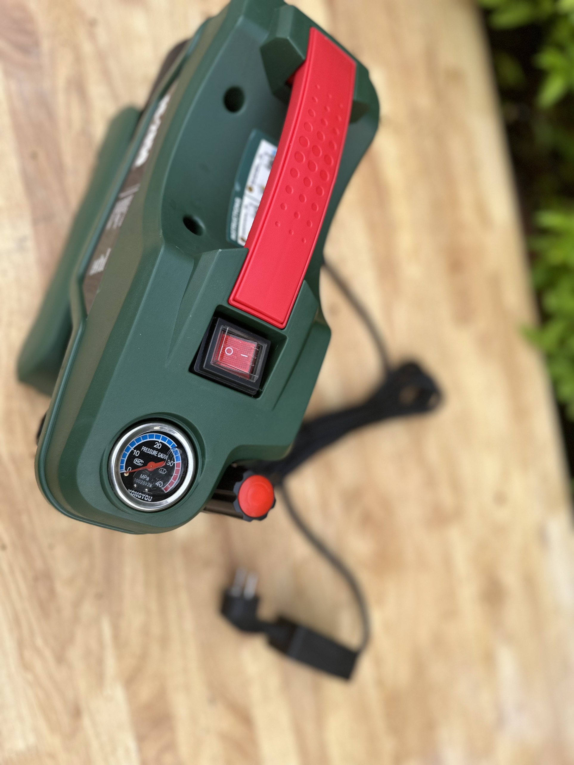 MÁY XỊT RỬA FICO FC-2850