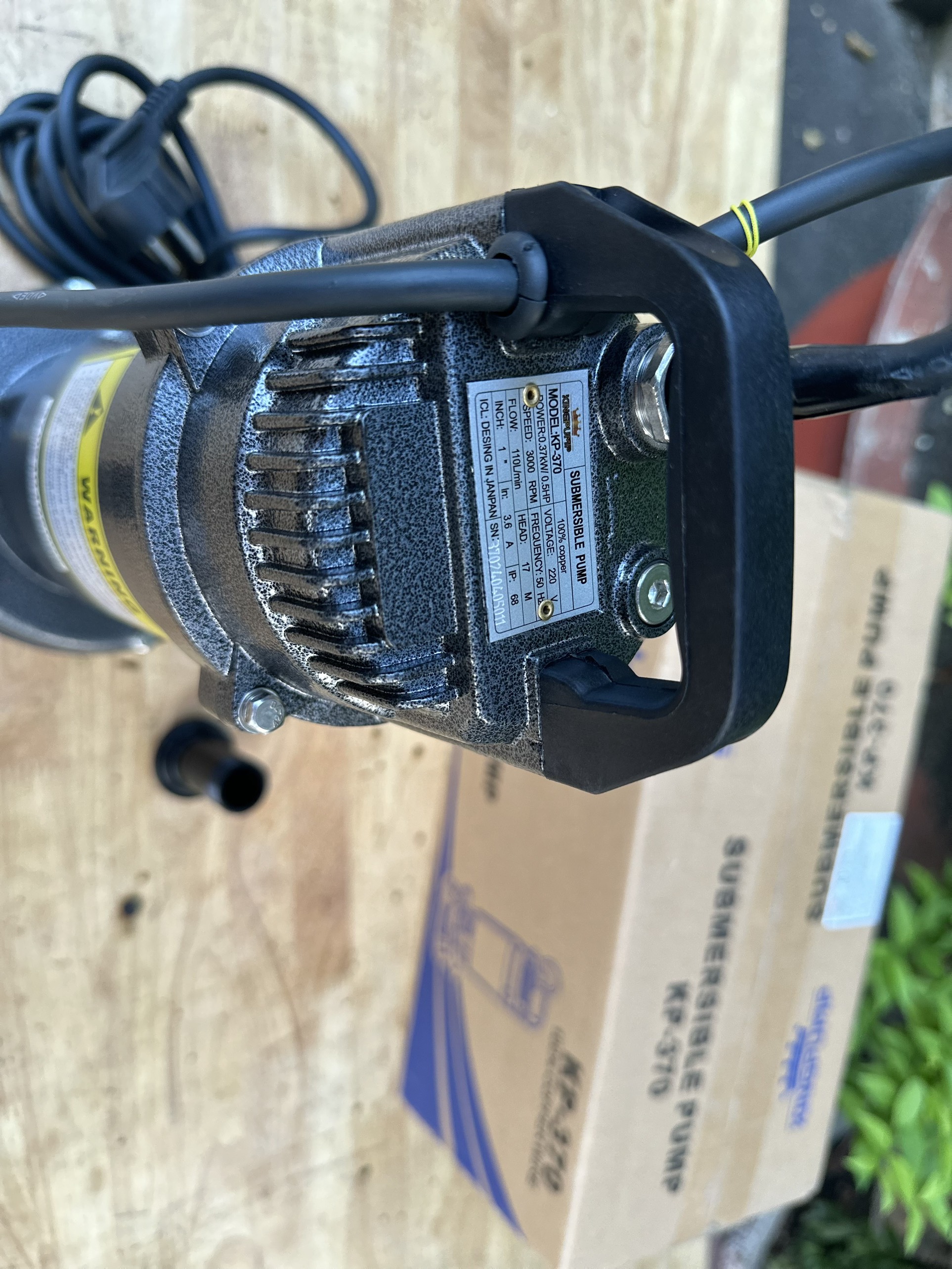 MÁY BƠM CHÌM 370W KP-370