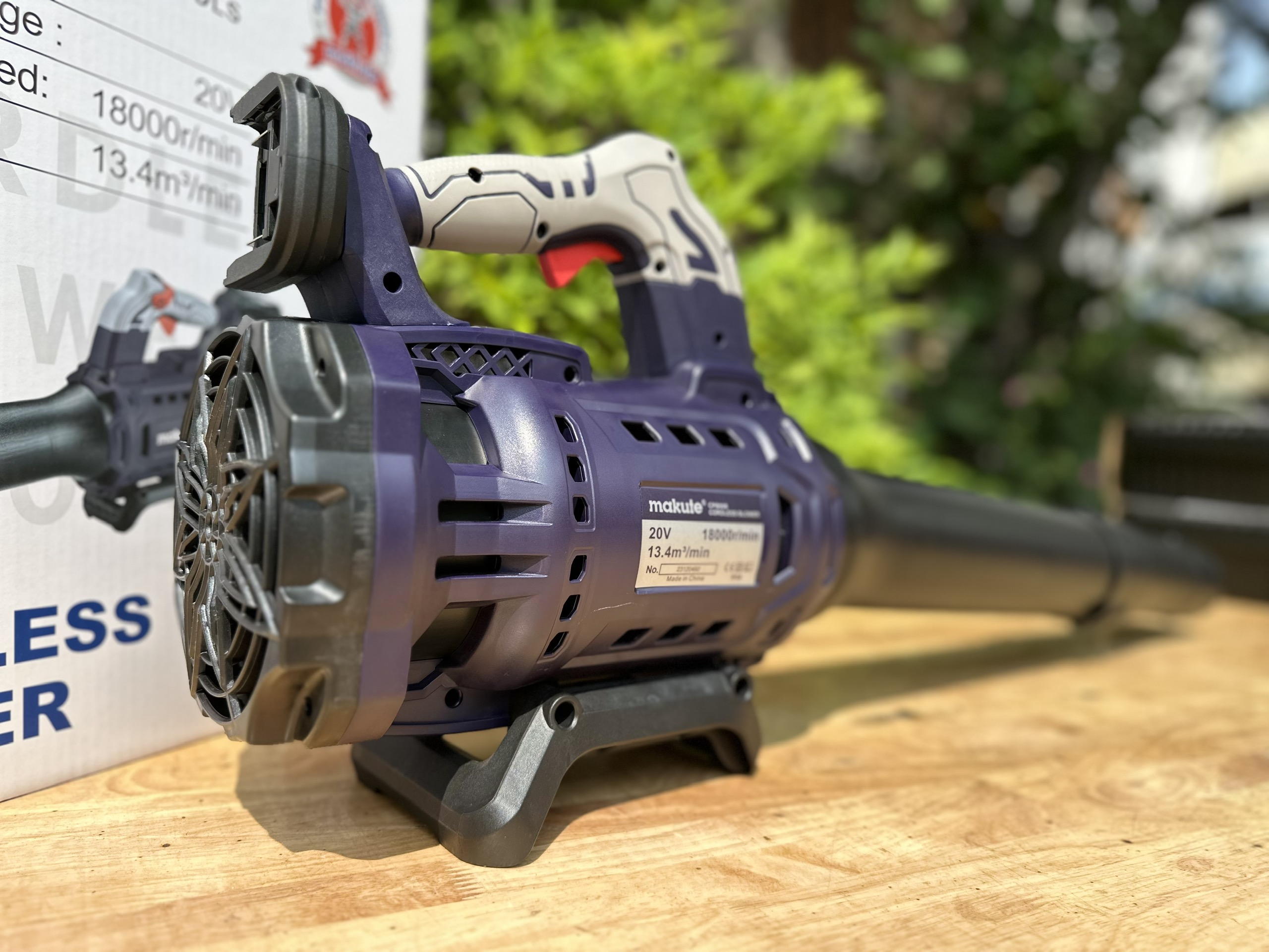 Máy thổi bụi pin CPB008 (Không kèm pin và sạc)