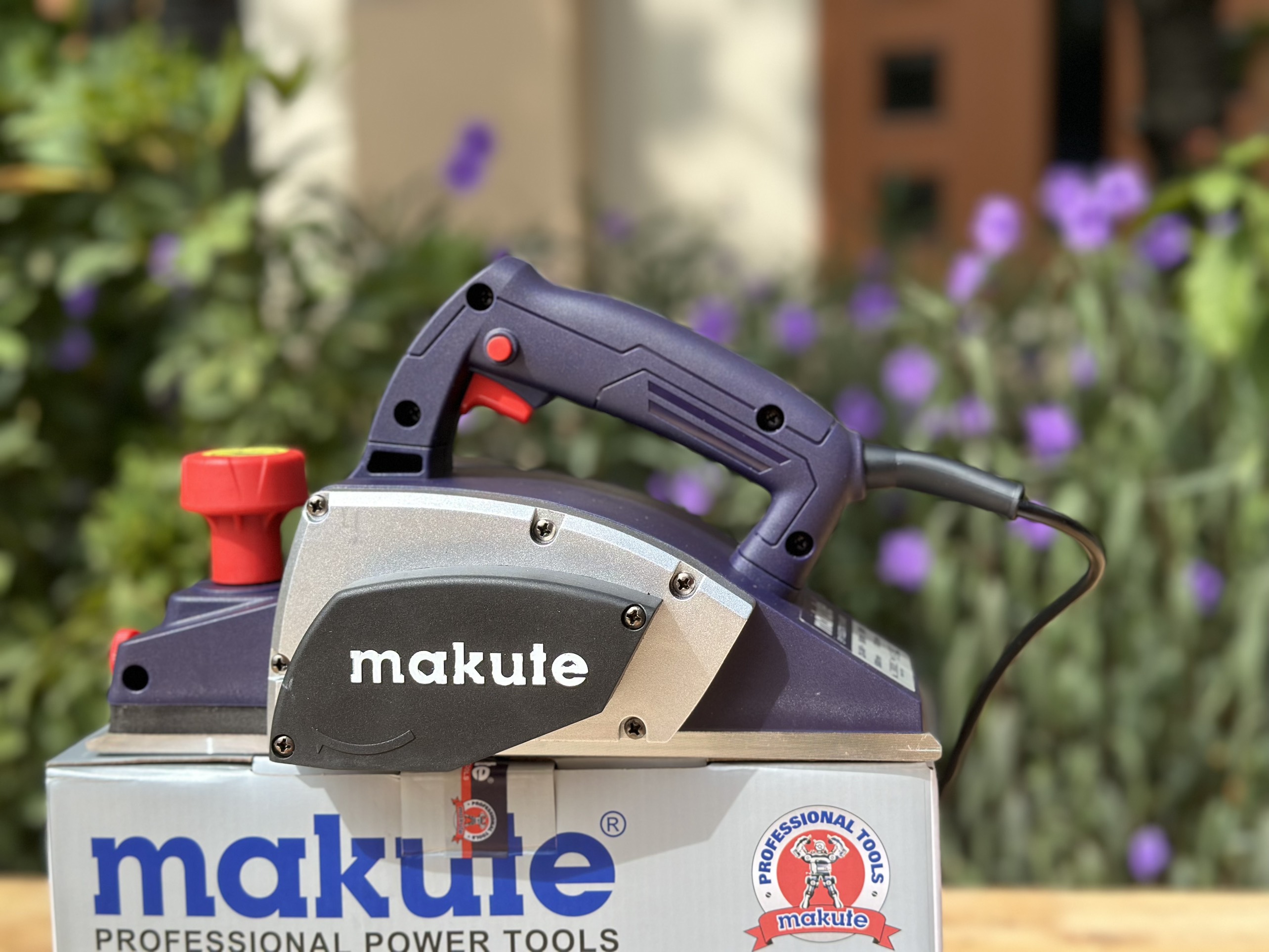 Máy bào gỗ EP111 600W