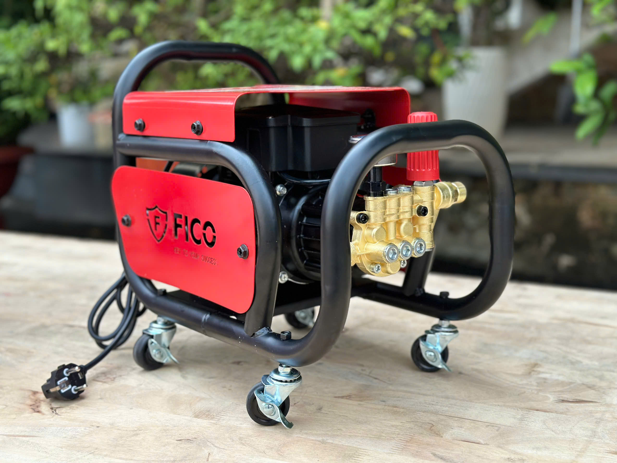 Máy xịt rửa cao cấp FICO FC-3000