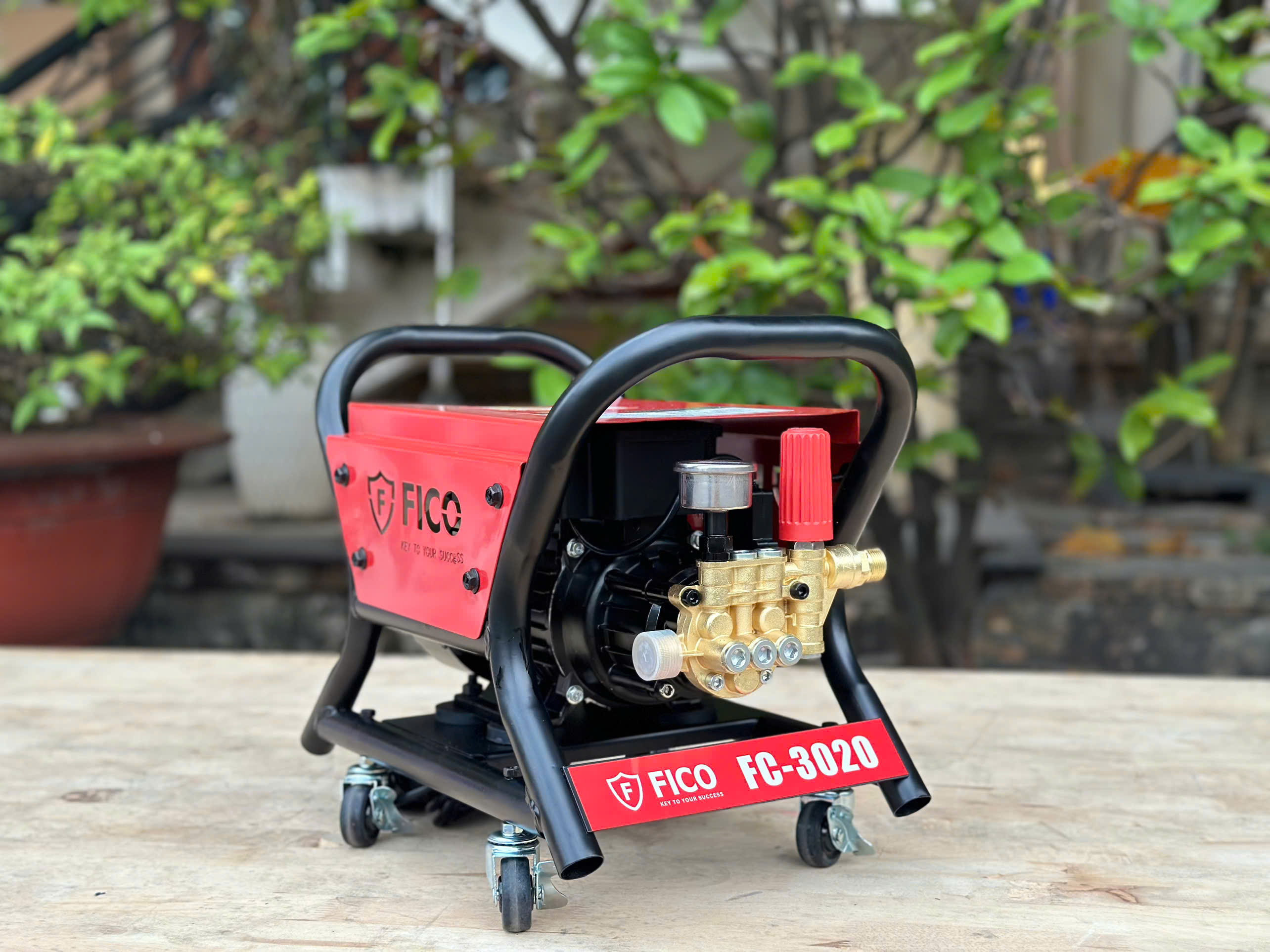 Máy xịt rửa cao cấp FICO FC-3020