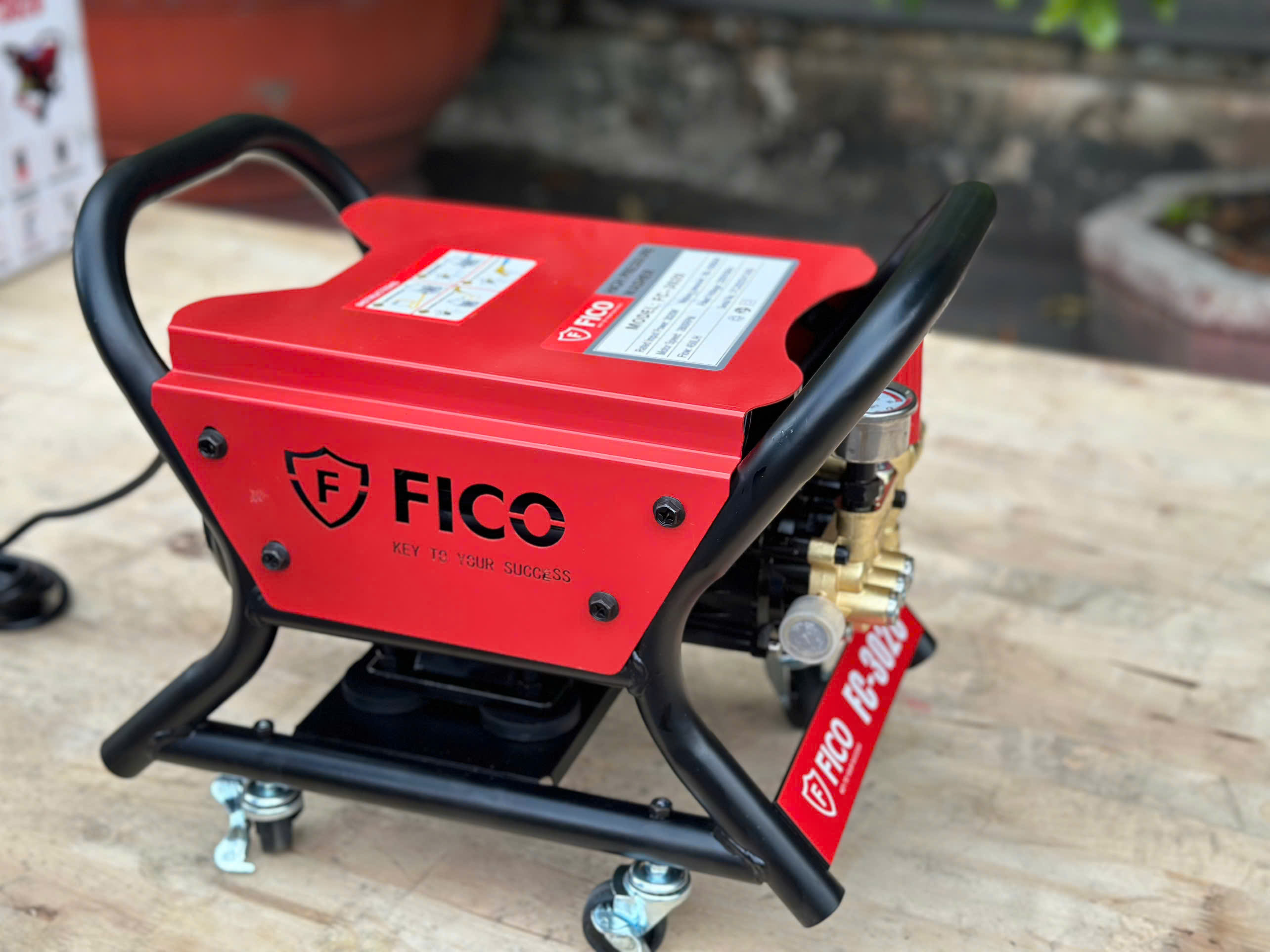 Máy xịt rửa cao cấp FICO FC-3020
