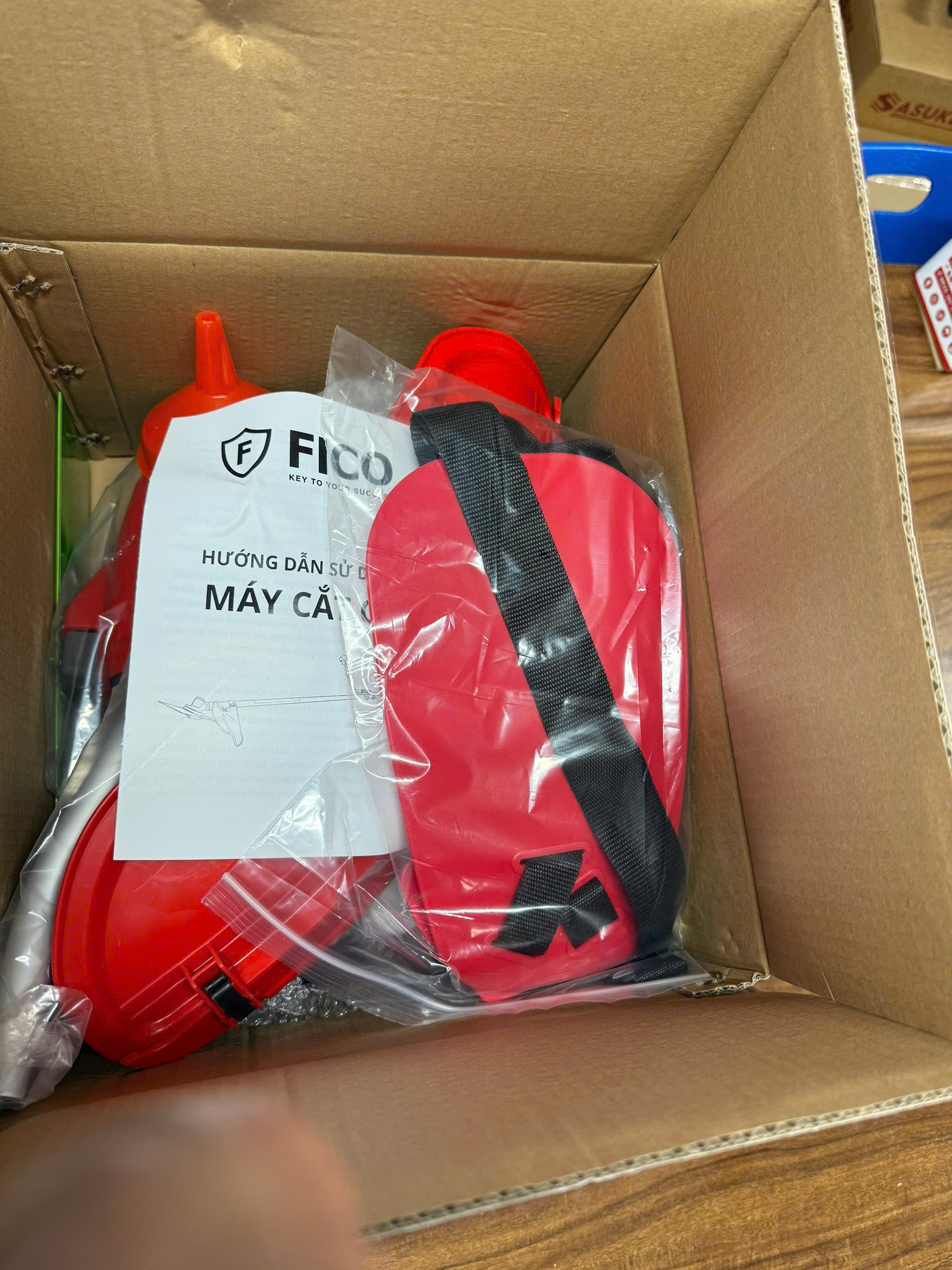 MÁY CẮT CỎ XĂNG FICO FC-543