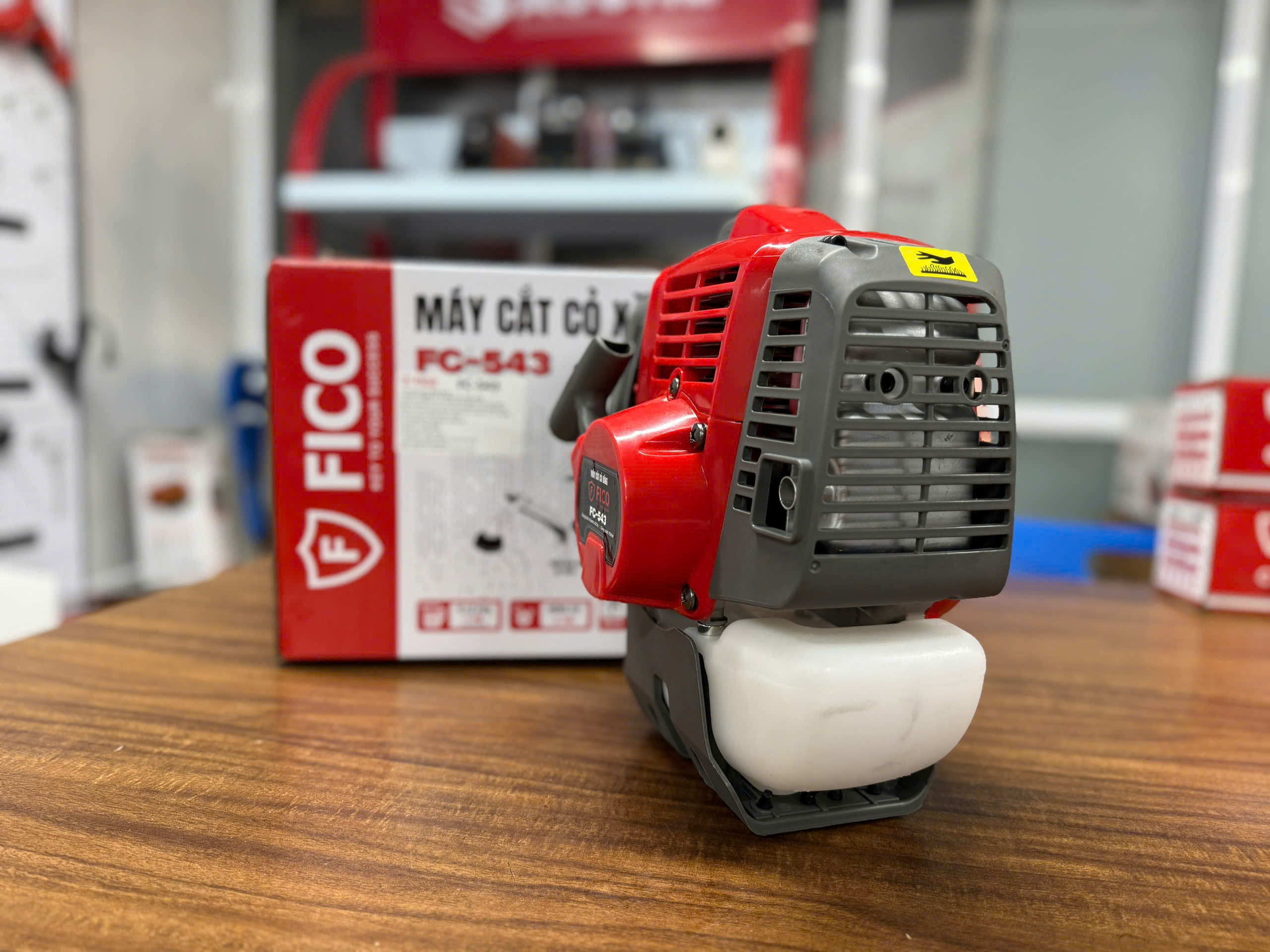 MÁY CẮT CỎ XĂNG FICO FC-543