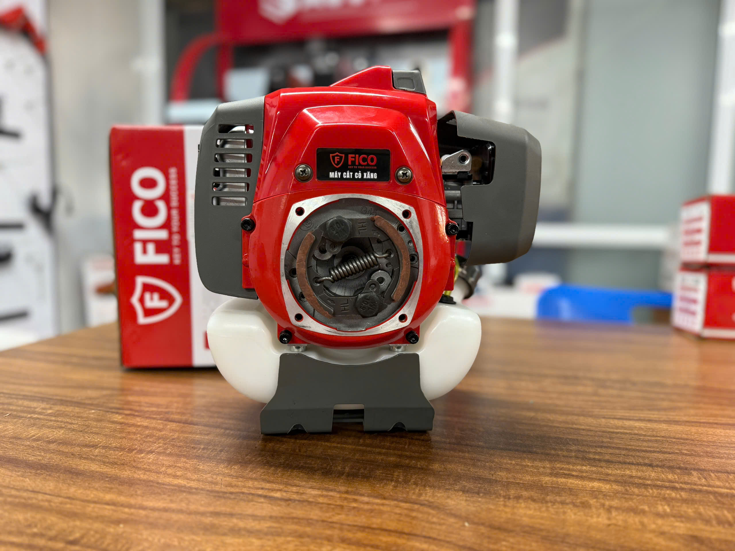 MÁY CẮT CỎ XĂNG FICO FC-543