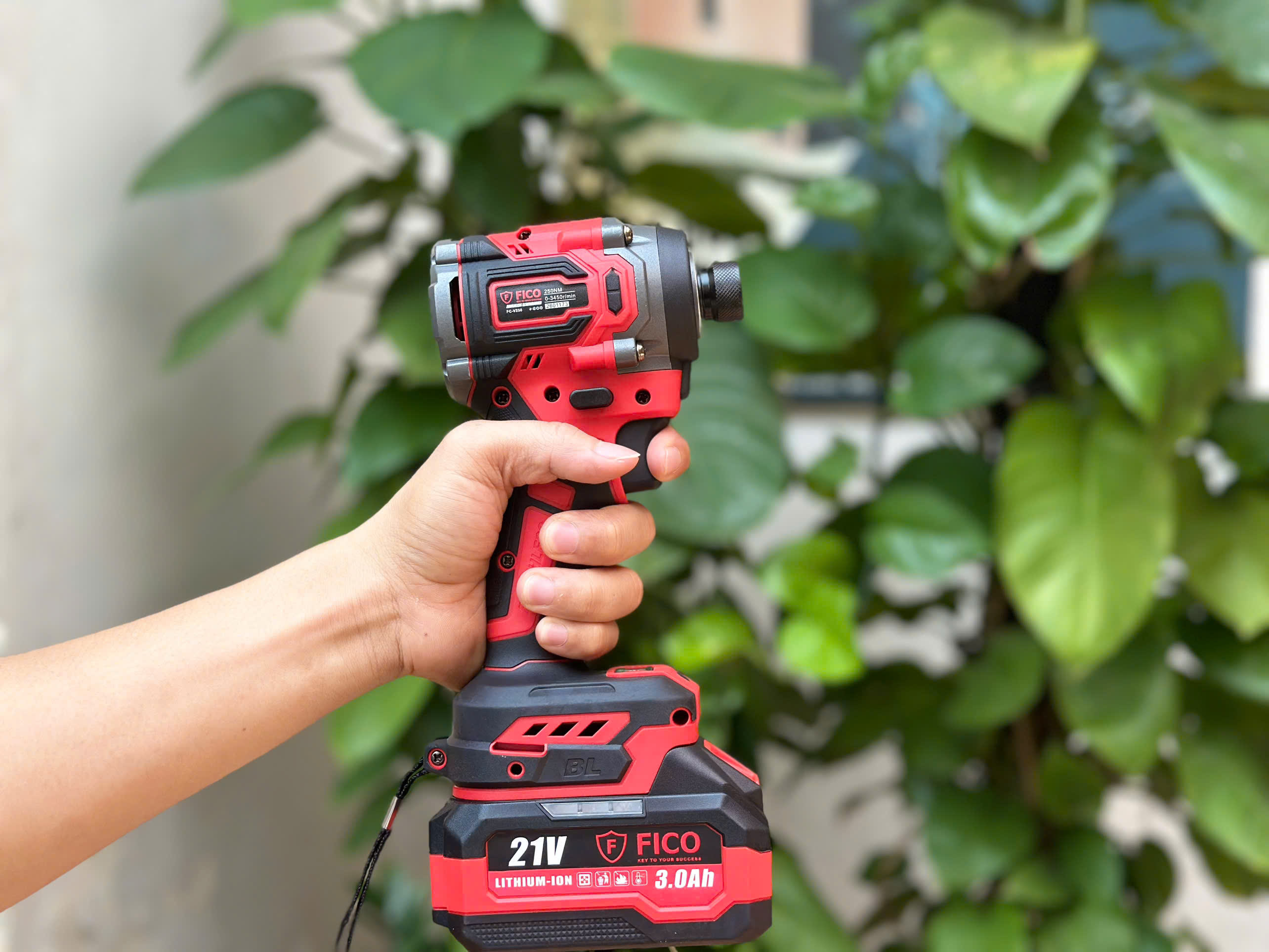 MÁY CHUYÊN VÍT PIN FICO FC-V250