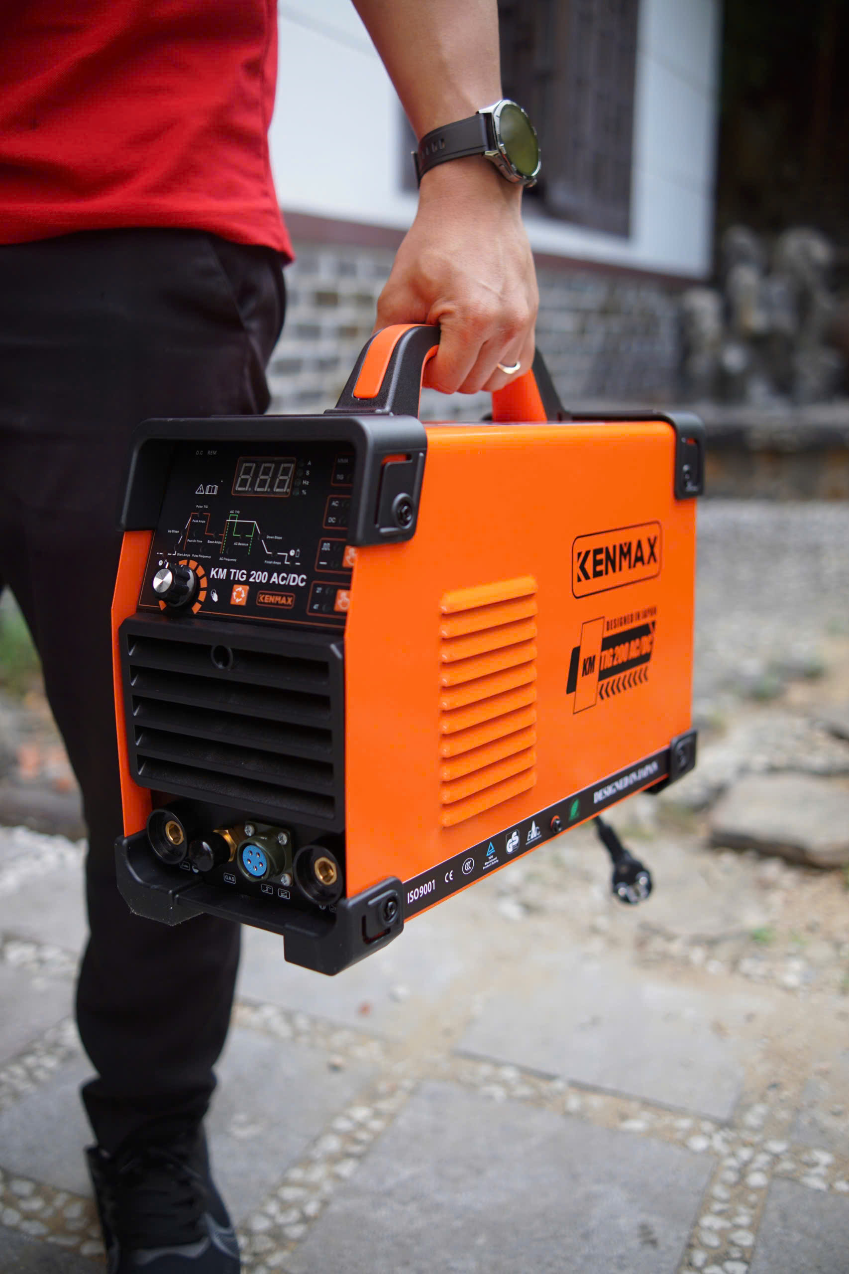 MÁY HÀN TIG XUNG KM TIG200 AC/DC