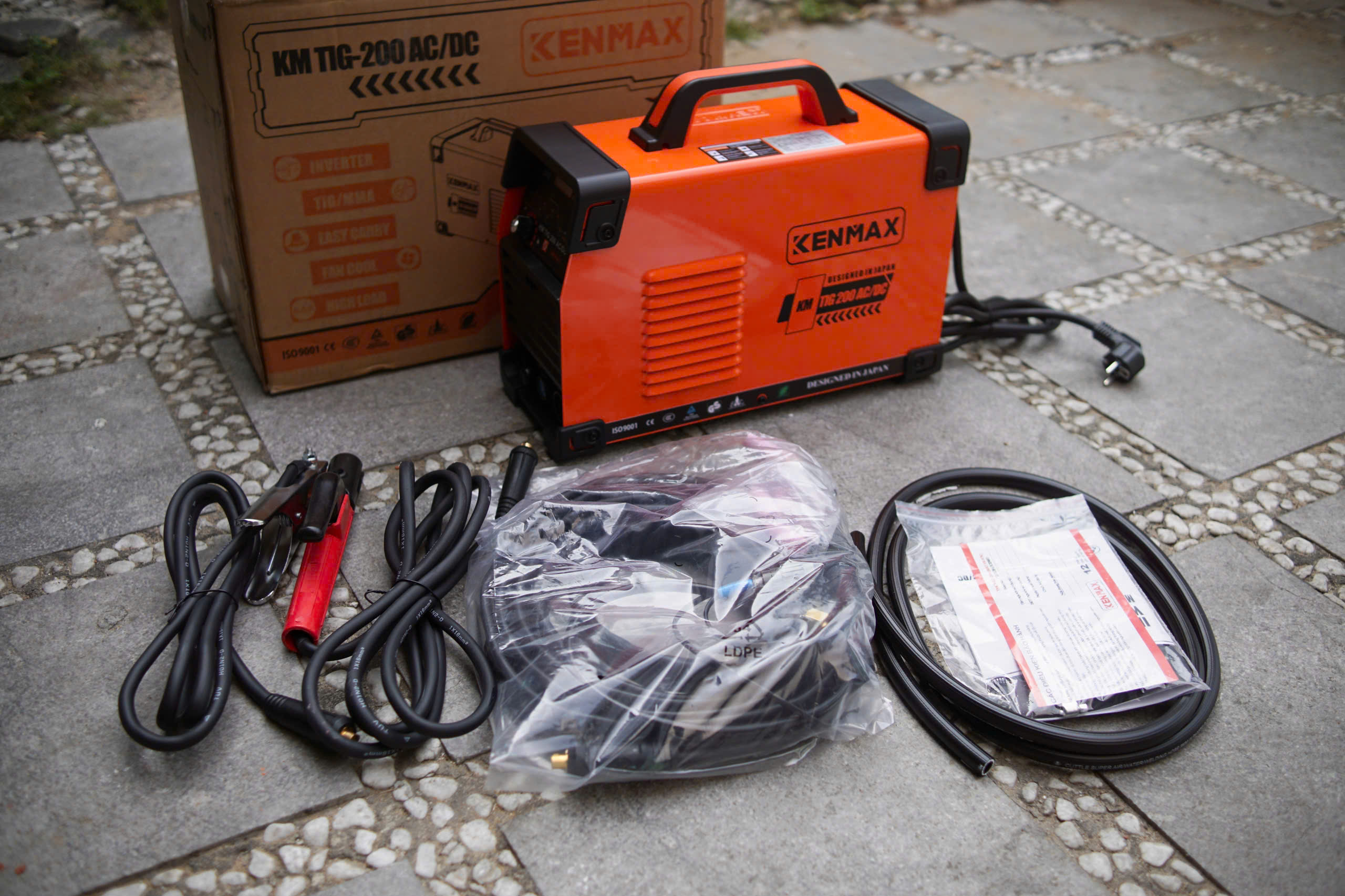 MÁY HÀN TIG XUNG KM TIG200 AC/DC